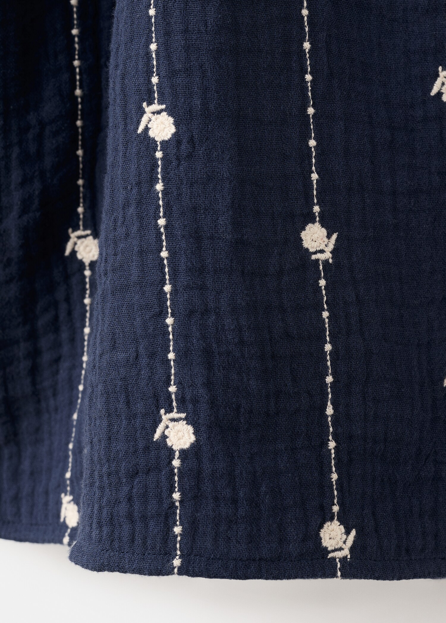 Embroidered cotton dress with floral pattern - Details of the article 0