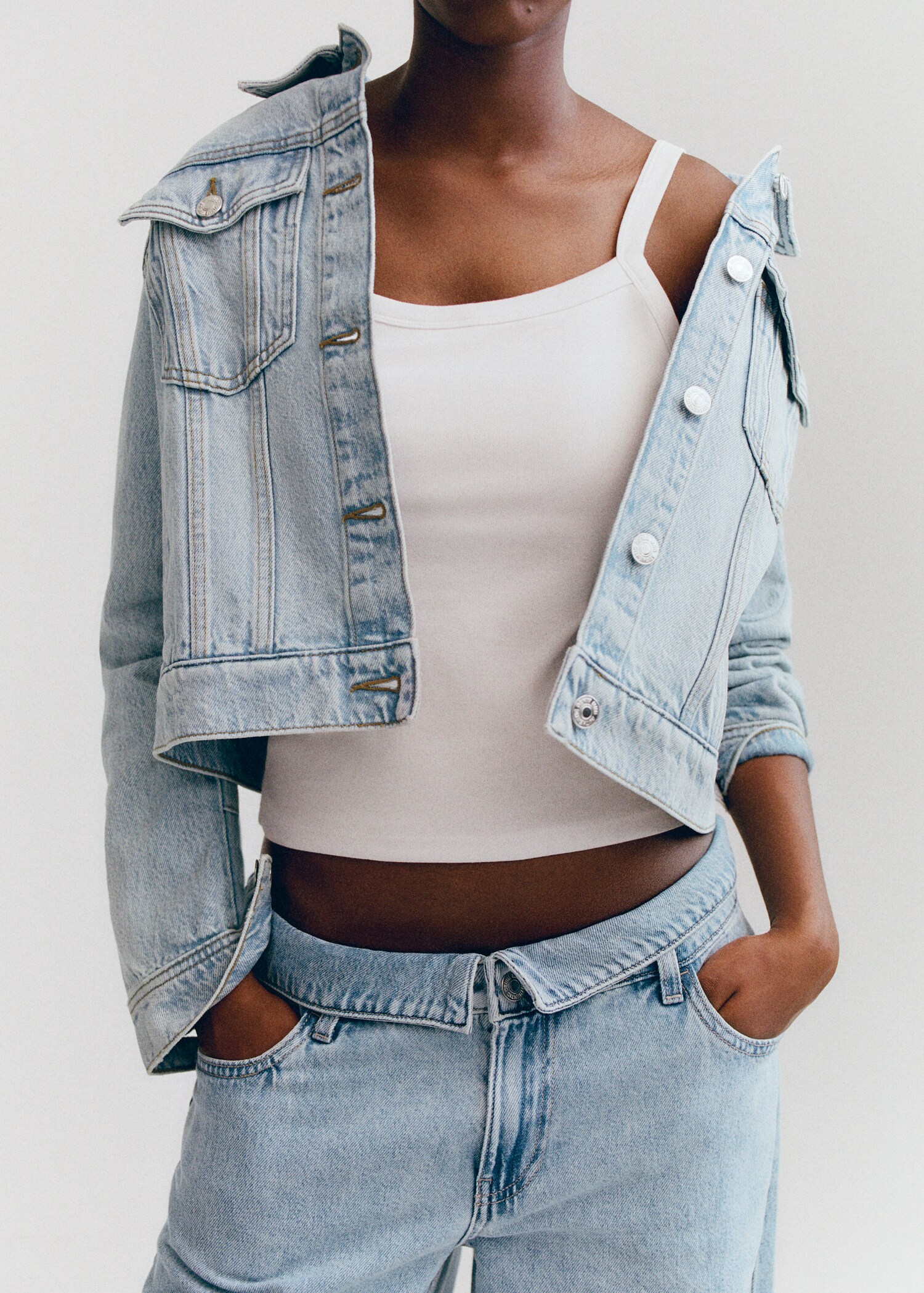 Denim jacket pockets - Details of the article 6