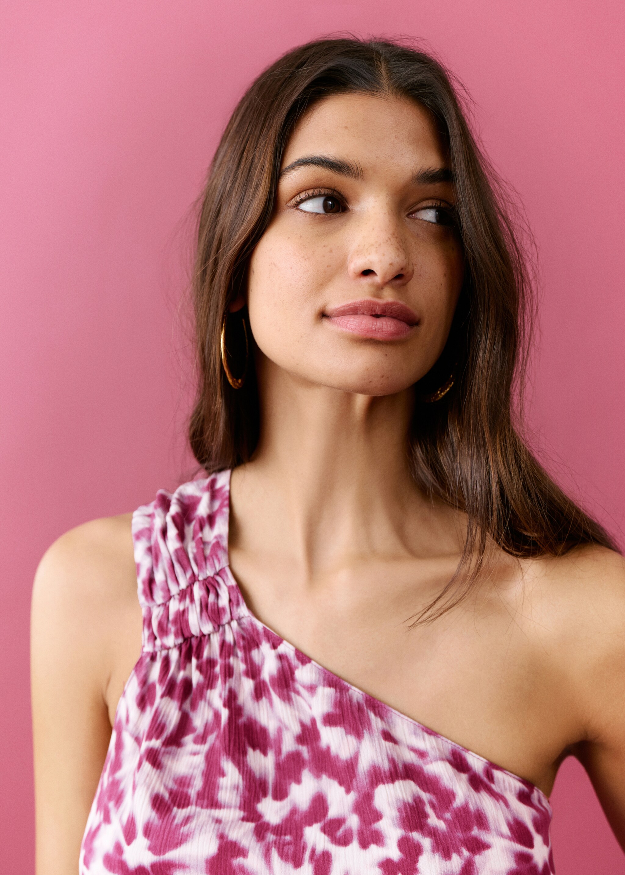 Asymmetric printed top - Details of the article 1, Pink. Ref: 27065810-00.