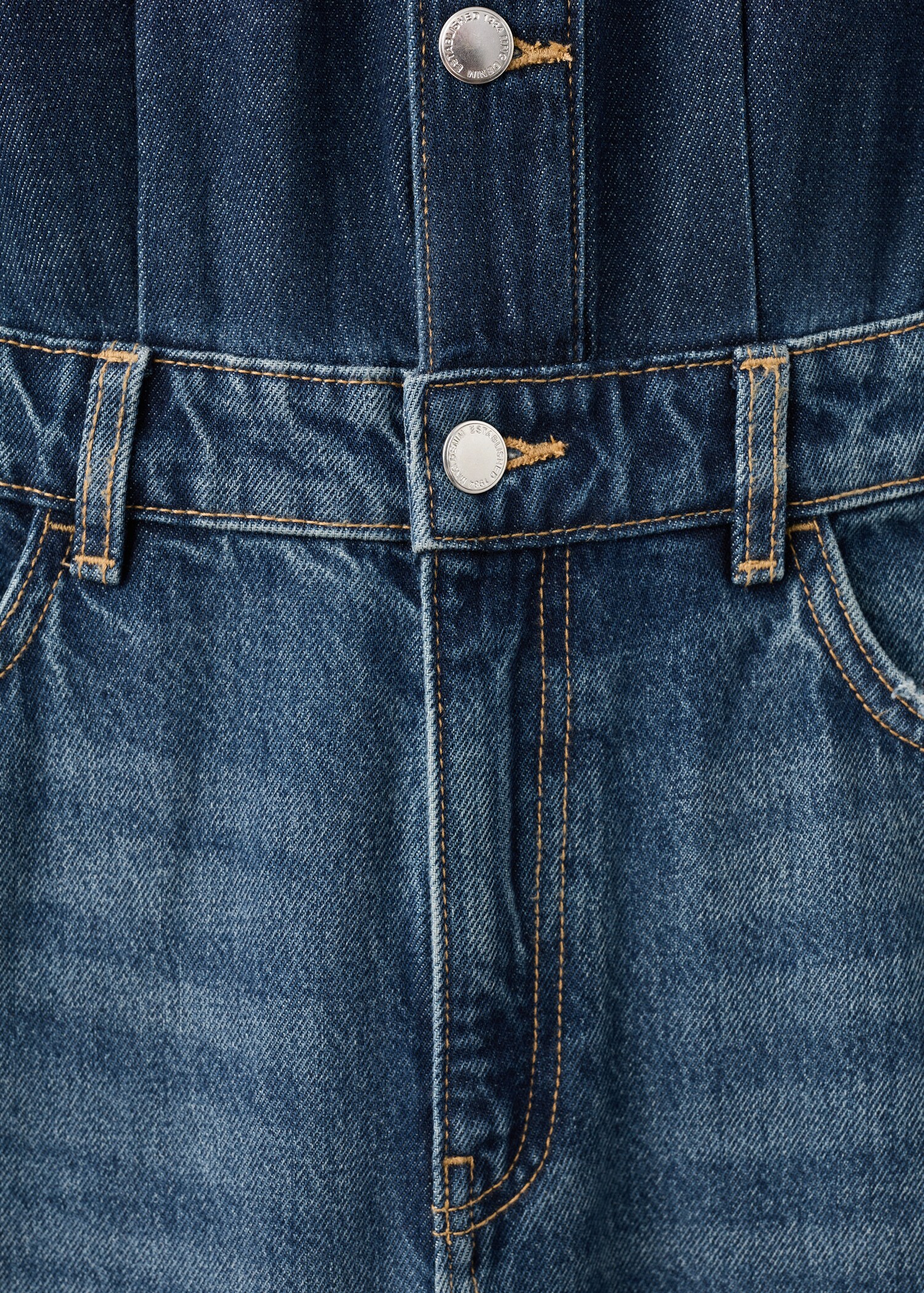 Denim jumpsuit met knopen - Detail van het artikel 0