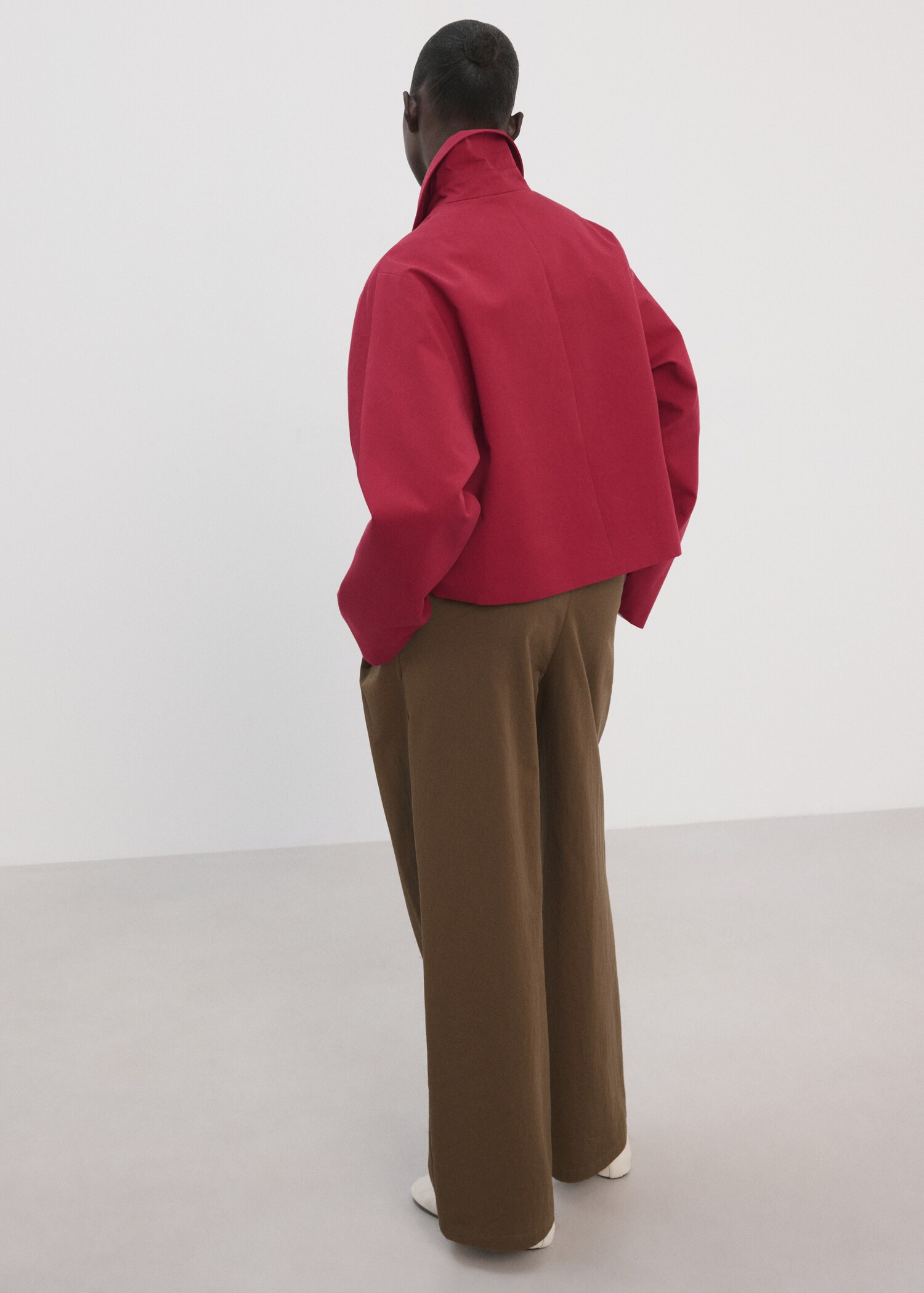 Cotton jacket with pockets - Reverse of the article