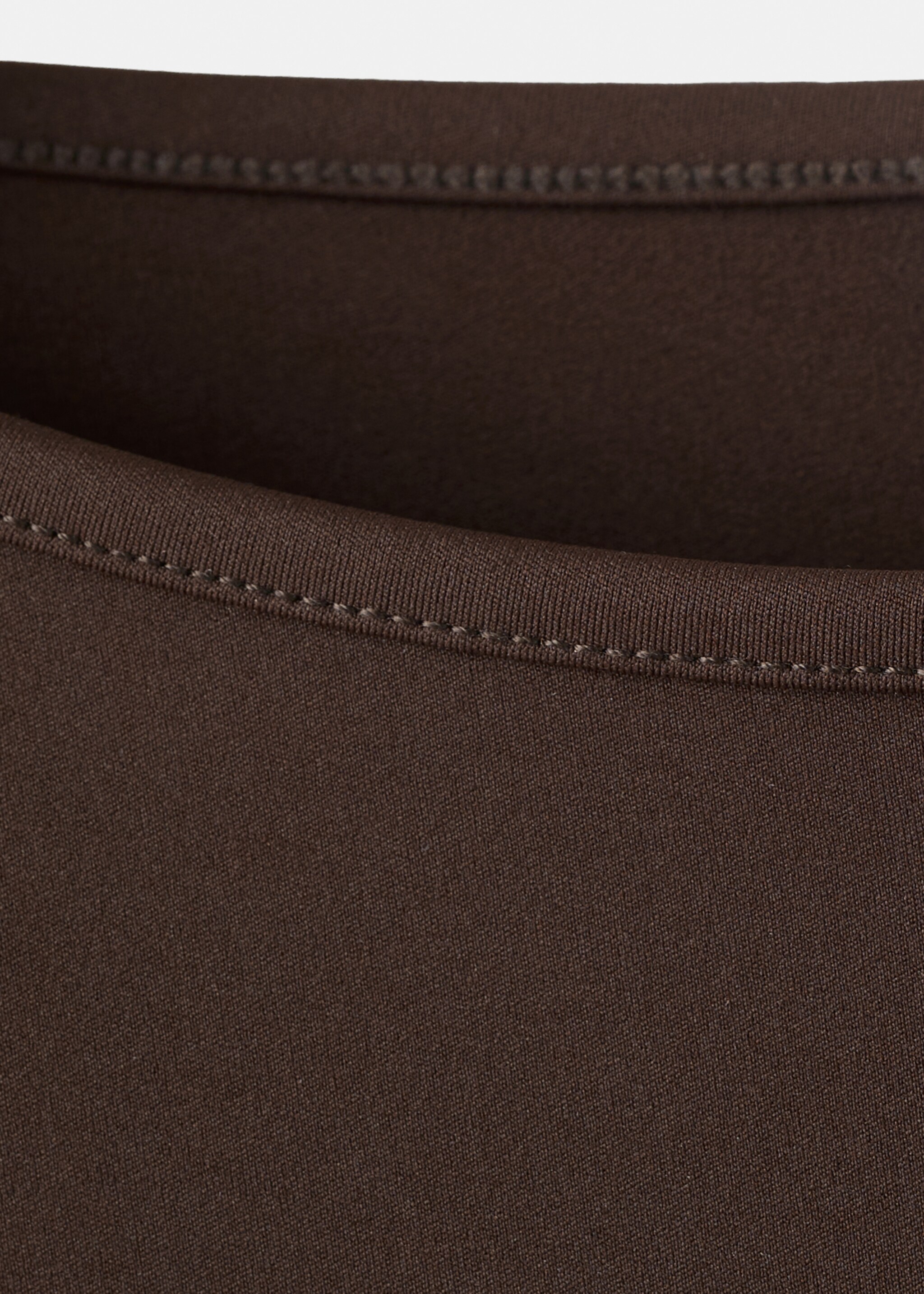 Fitted crop top - Details of the article 8, Brown. Ref: 27065827-00.