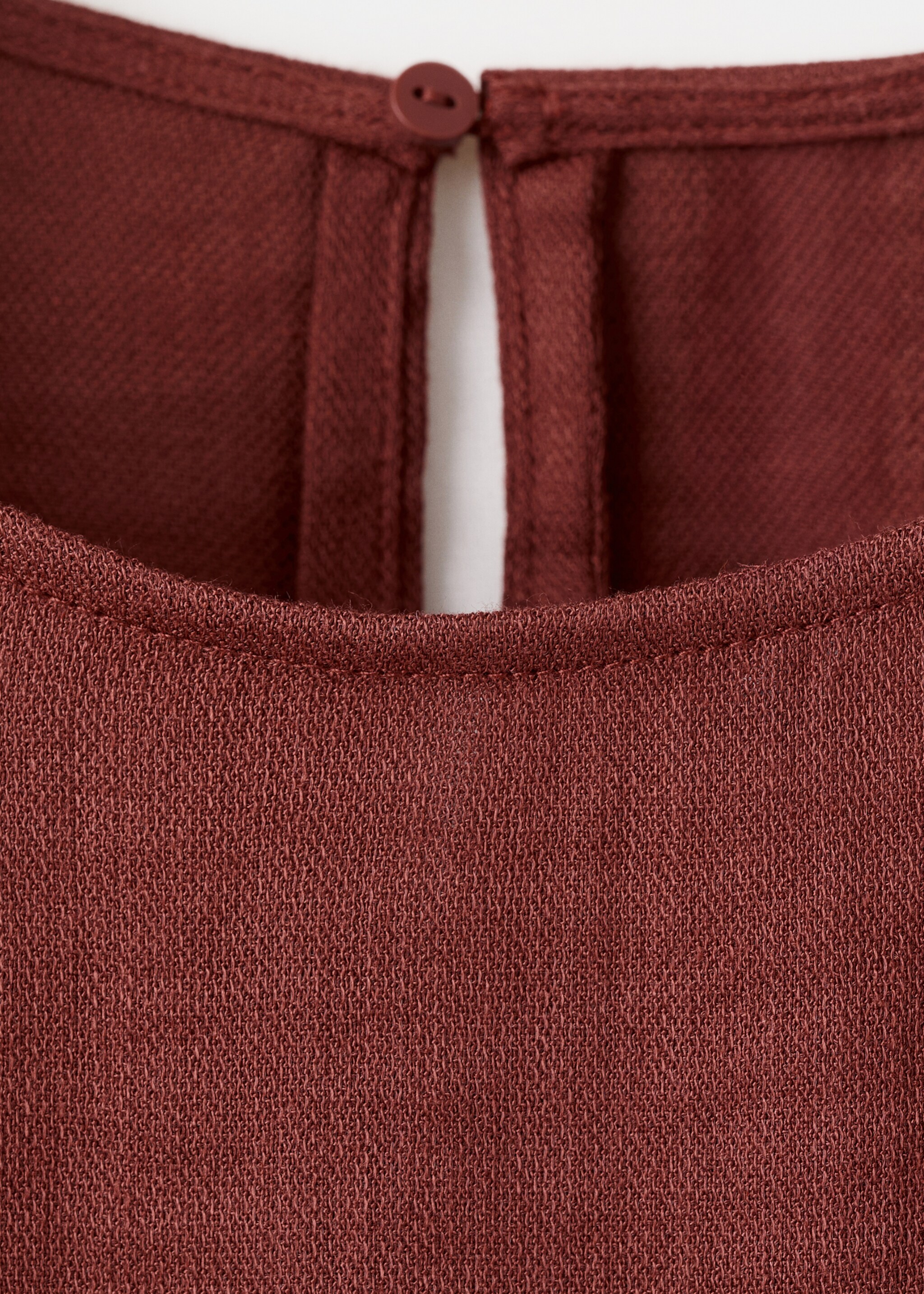 Three-quarter sleeve blouse - Details of the article 8, Red. Ref: 27065829-00.