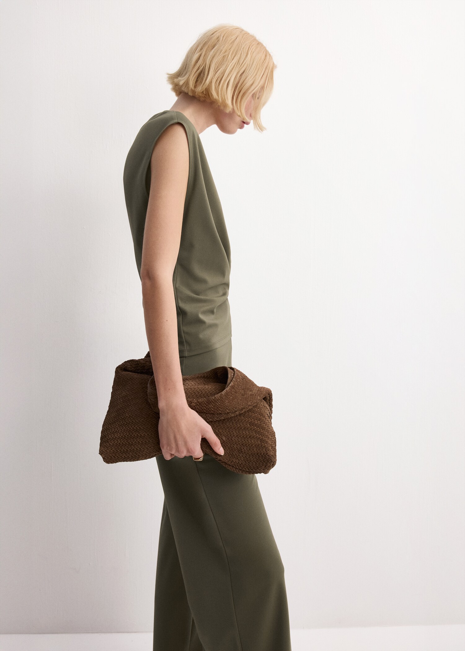 T-shirt met gesmokte details - Detail van het artikel 2