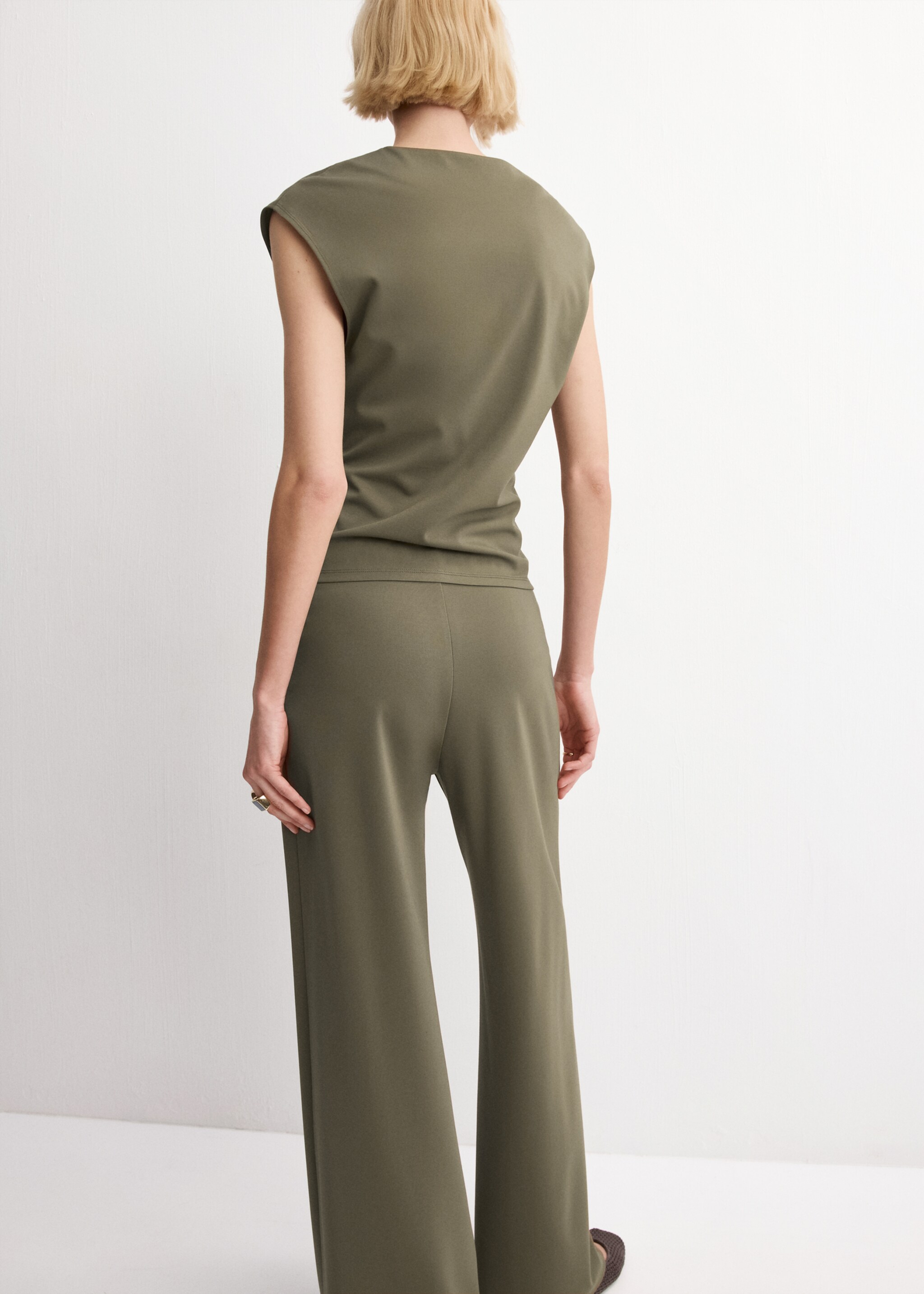 T-shirt met gesmokte details - Achterkant van het artikel, Kaki. Ref: 27065835-00.