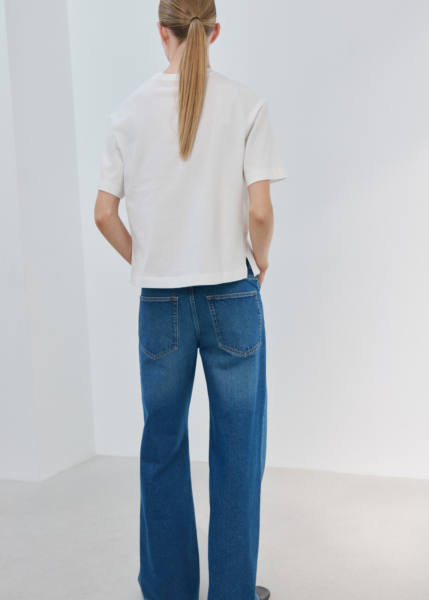 Oversized cotton t-shirt - Reverse of the article