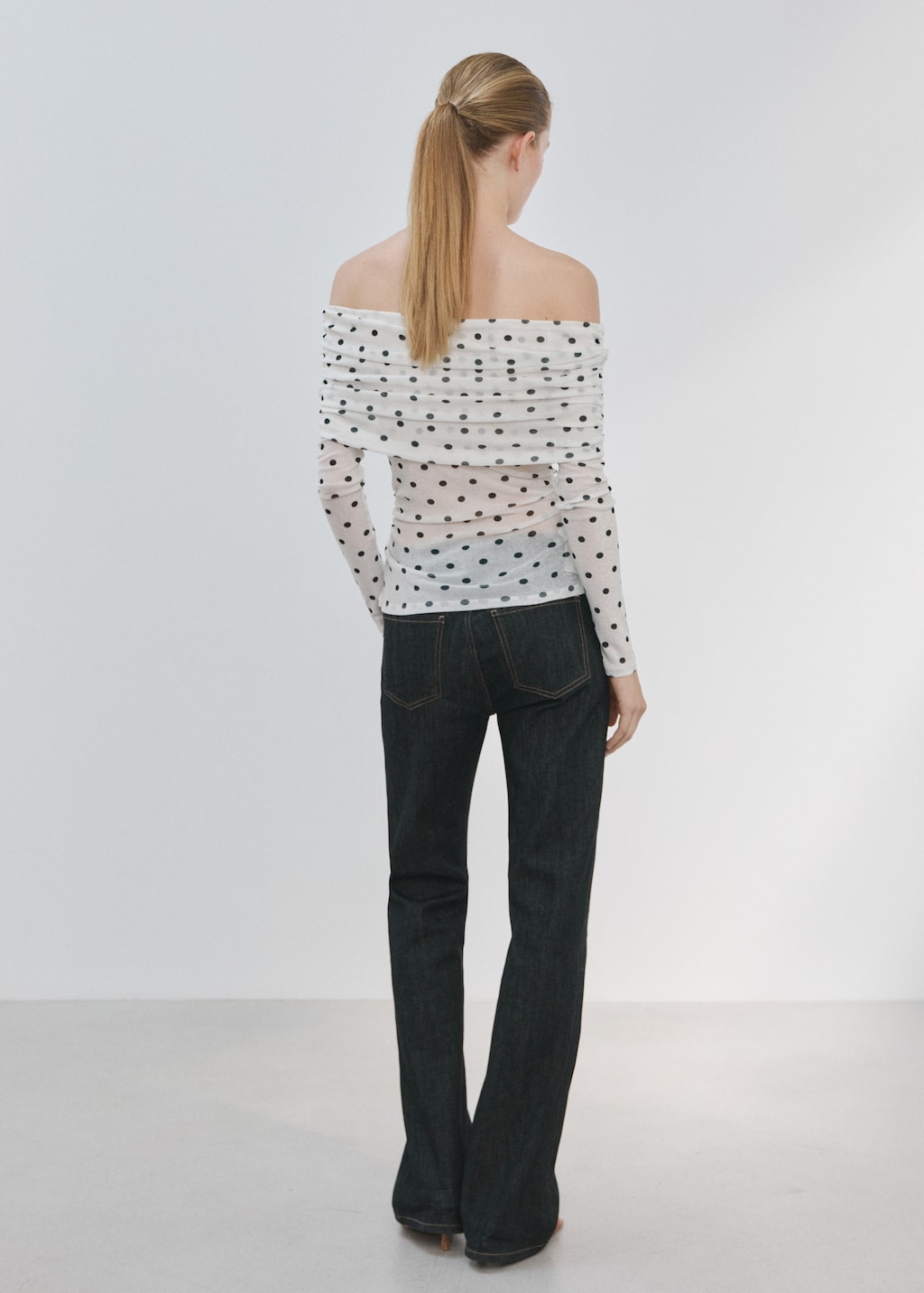 Polka-dot strapless shirt - image 3