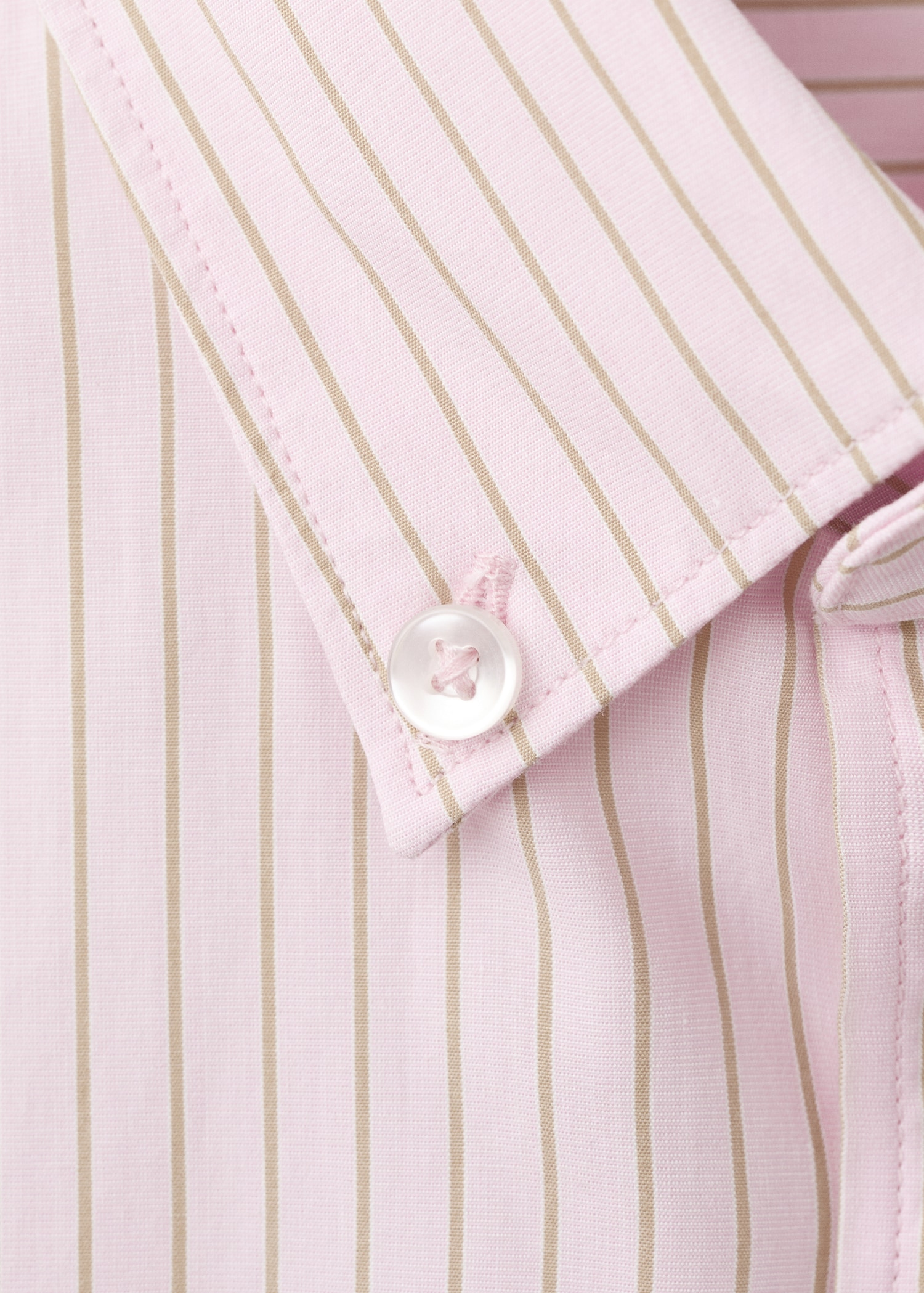 100% cotton relaxed fit striped shirt - Details of the article 8