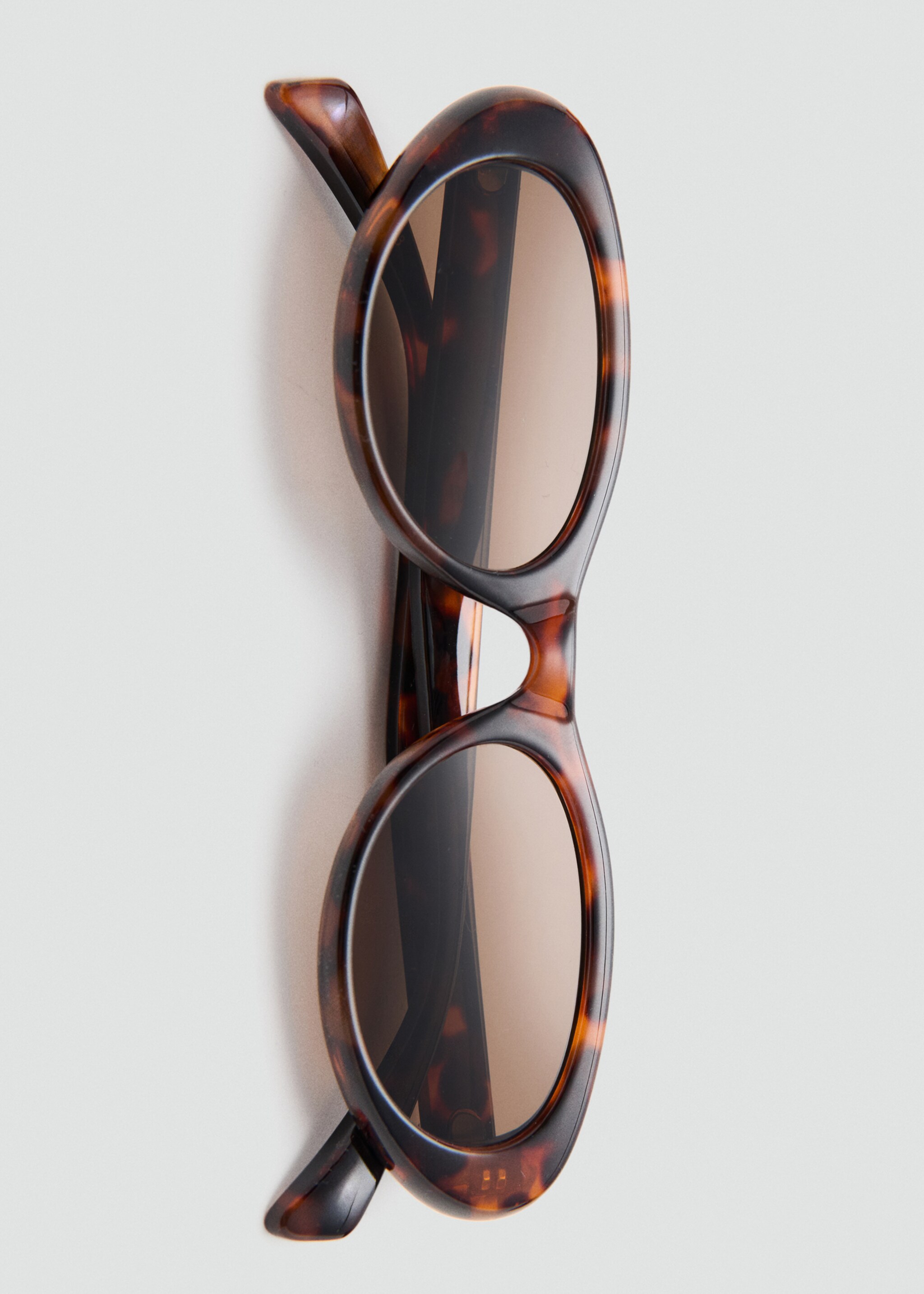 Resin frame sunglasses - Details of the article 2, Chocolate. Ref: 27065950-00.