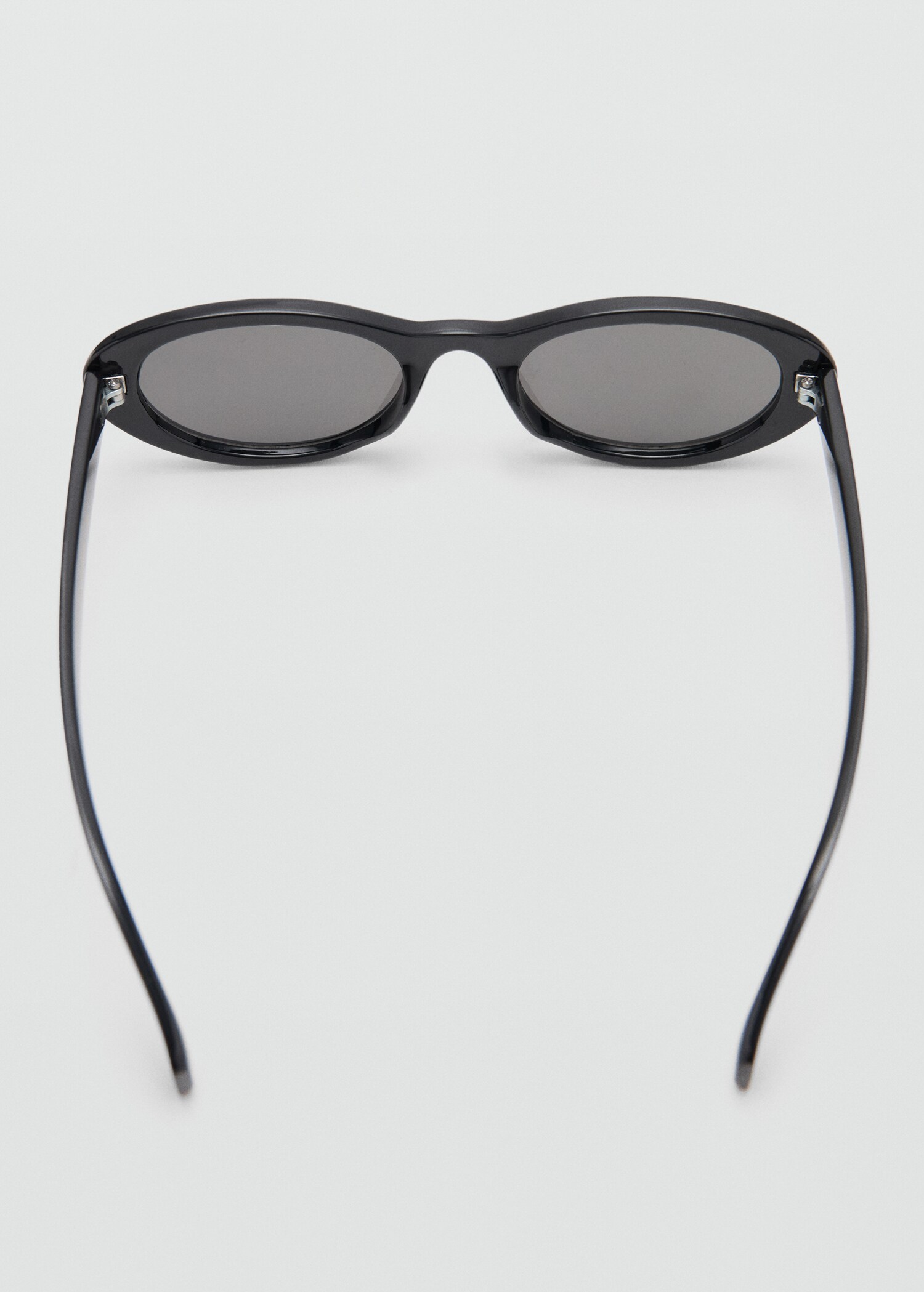 Resin frame sunglasses - Details of the article 1