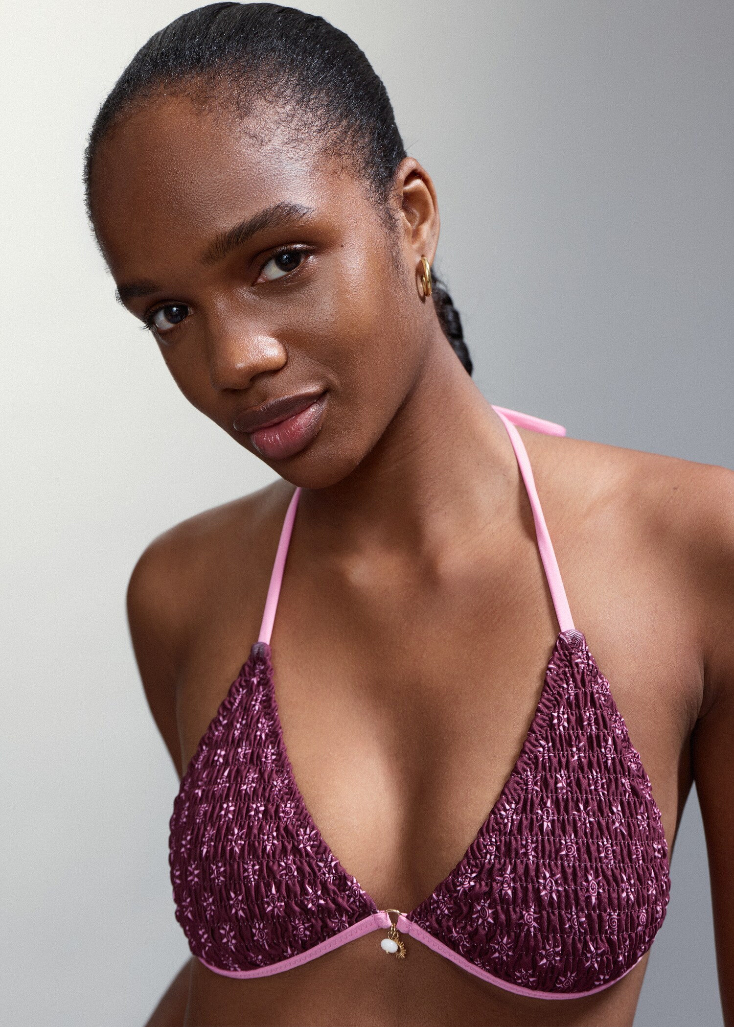 Ruched bikini with mid-rise bottoms - Details of the article 1