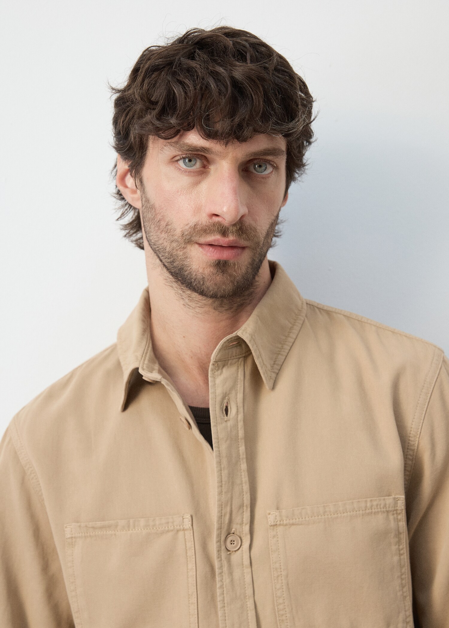 قميص كبير الحجم بجيوب 100٪ قطني - تفاصيل المنتج 1