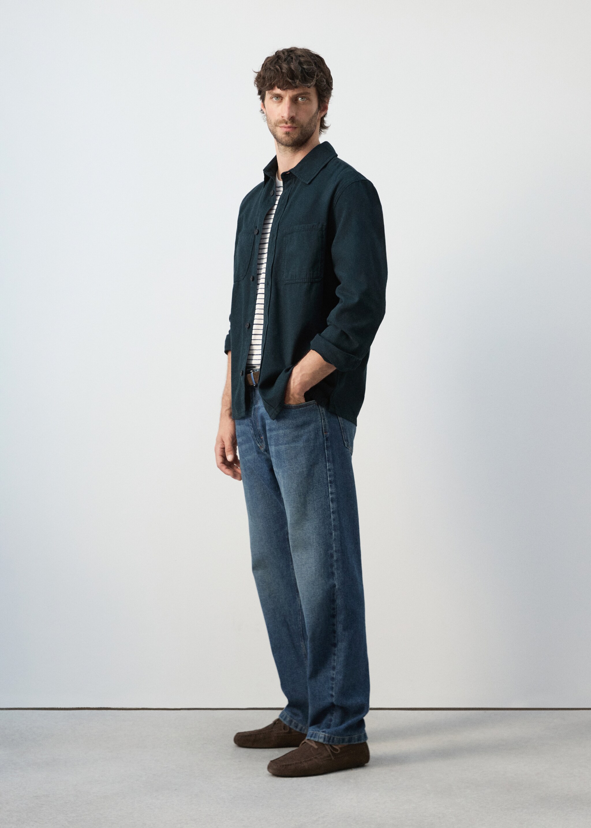 100% cotton overshirt with pockets - Details of the article 2, Navy. Ref: 27065968-00.