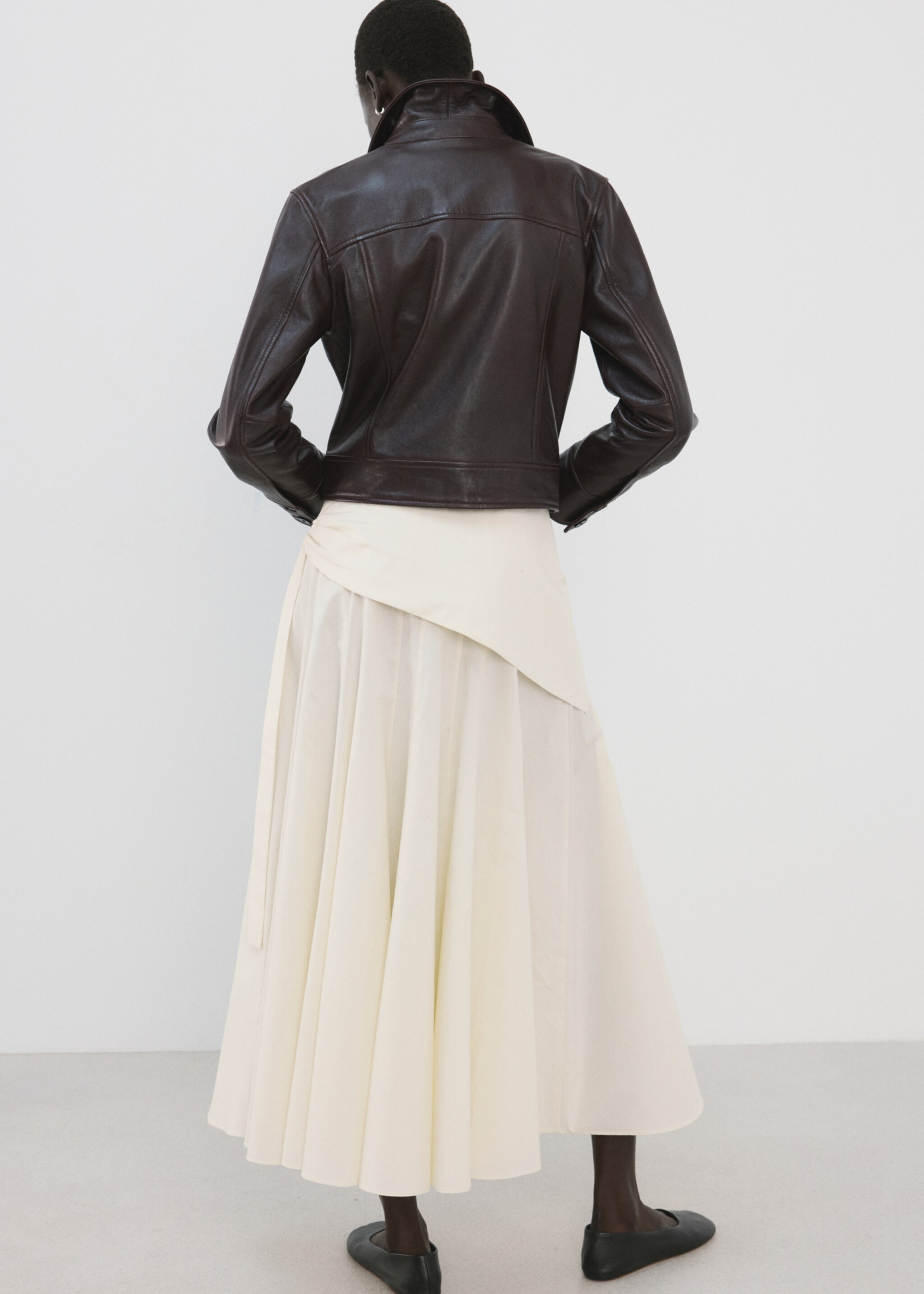A-line skirt with handkerchief detail - Reverse of the article, Off White. Ref: 27065971-00.