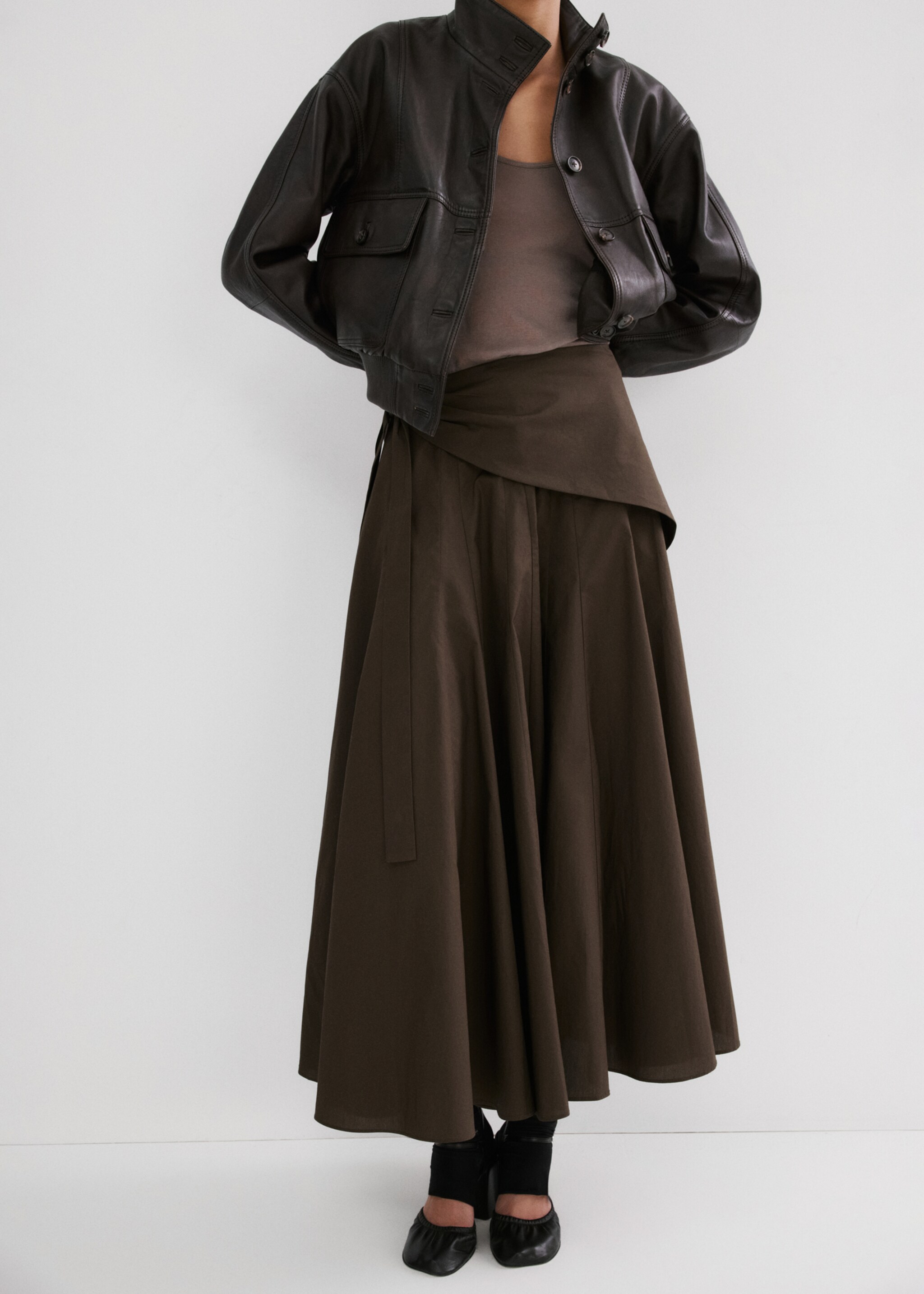 A-line skirt with handkerchief detail - Medium plane, Chocolate. Ref: 27065971-00.