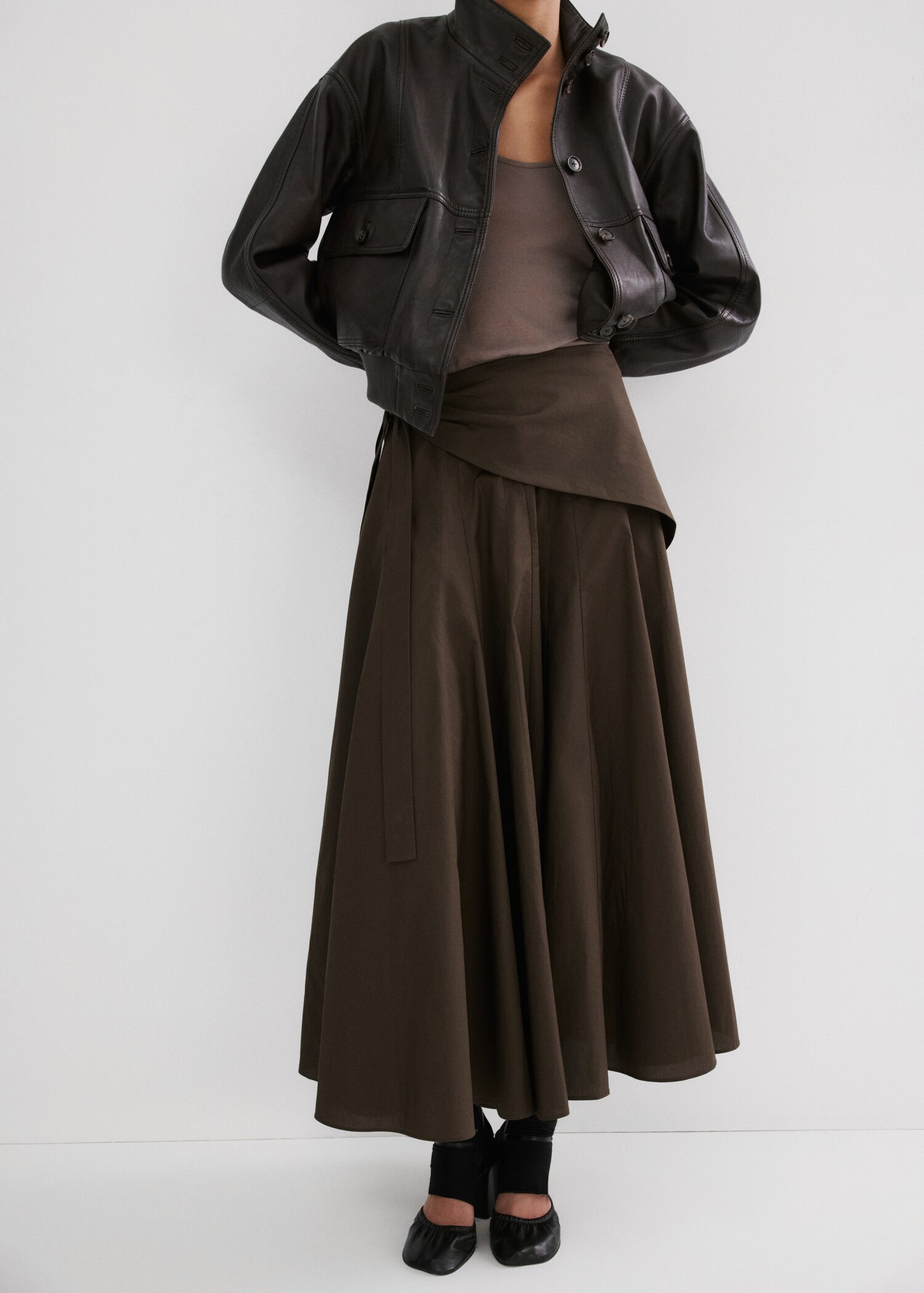 A-line skirt with handkerchief detail - Medium plane