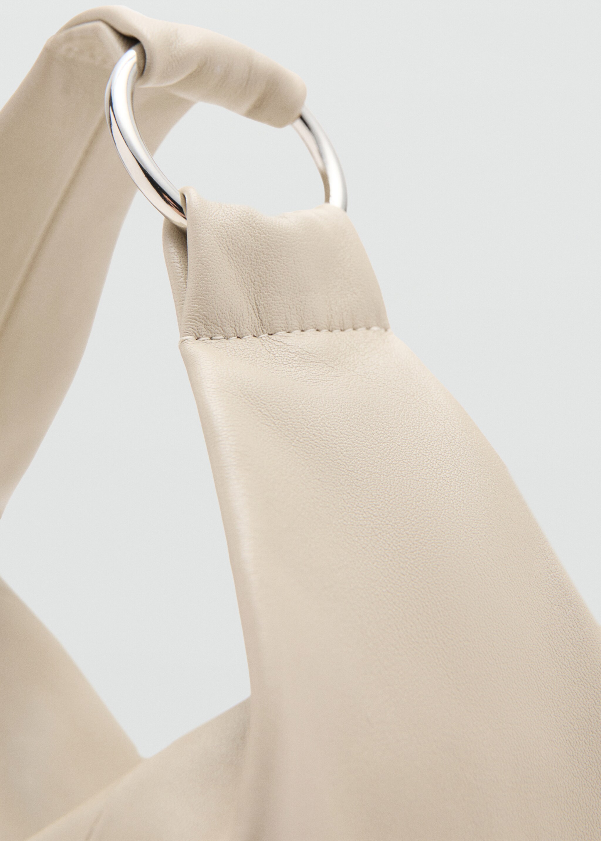 Leather shoulder bag with buckle - Details of the article 1, Ecru. Ref: 27066000-00.