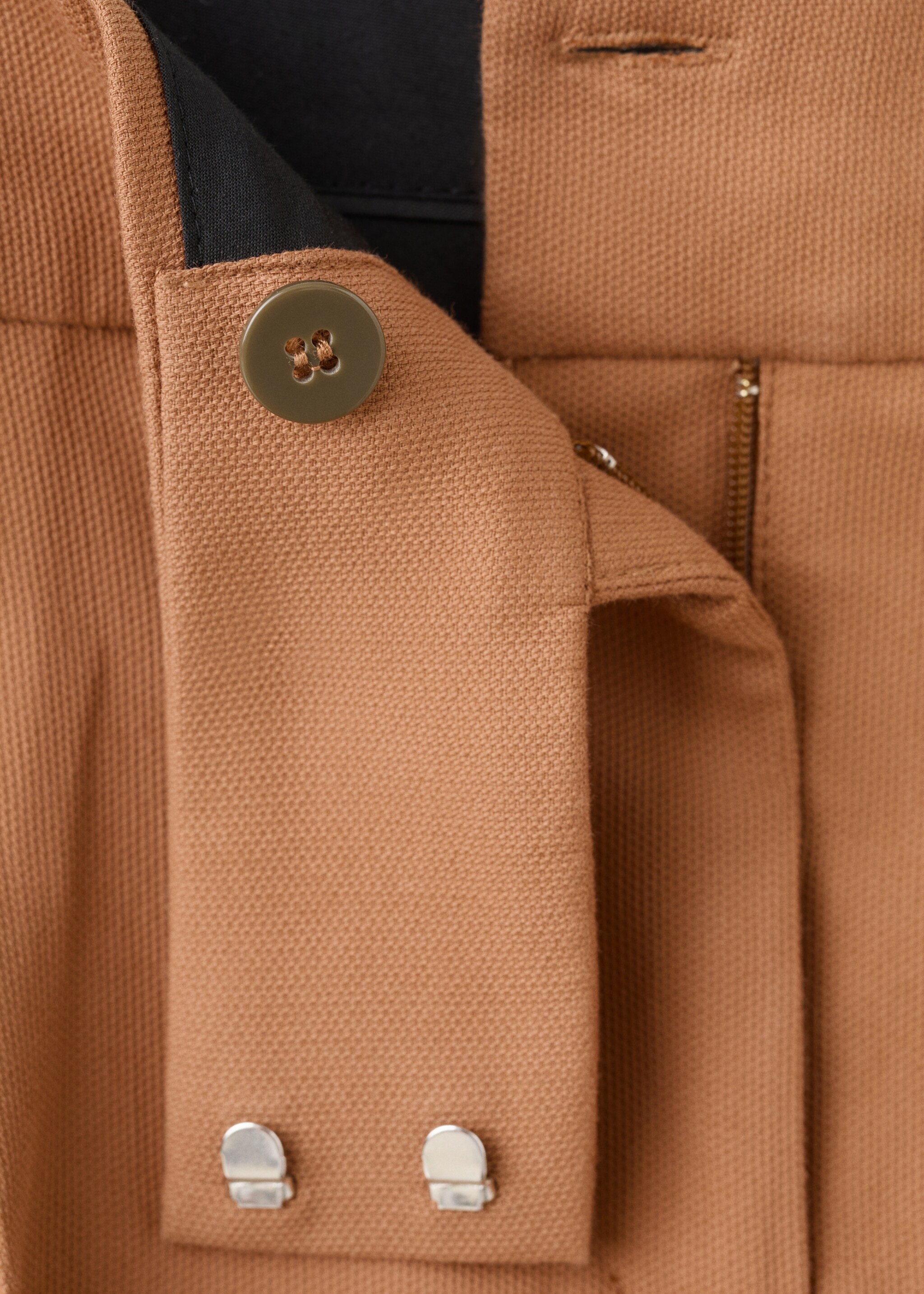 Mini jupe short à plis plats - Détail de l'article 8, Nude. Ref: 27066001-00.