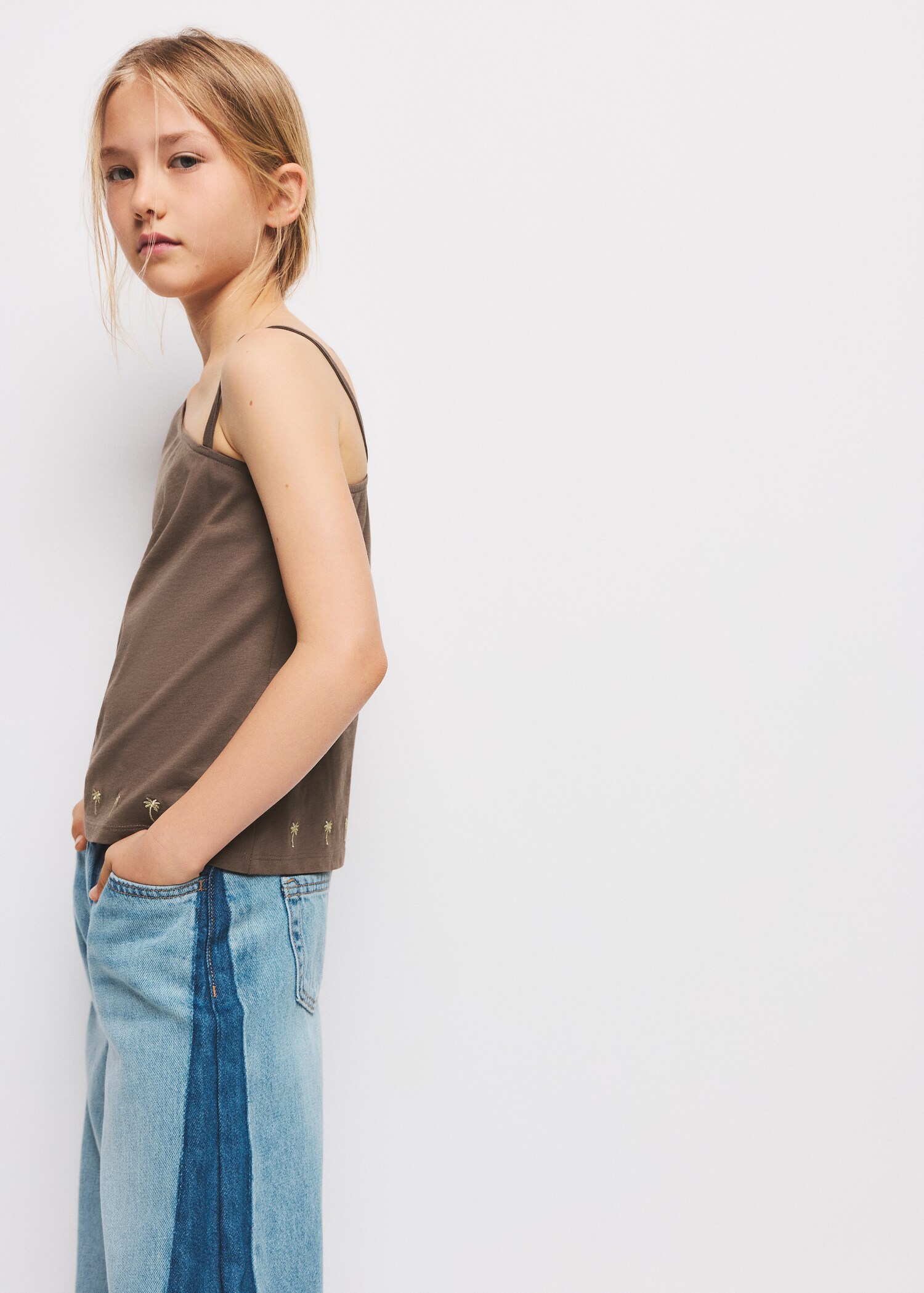 Asymmetric embroidered T-shirt - Medium plane