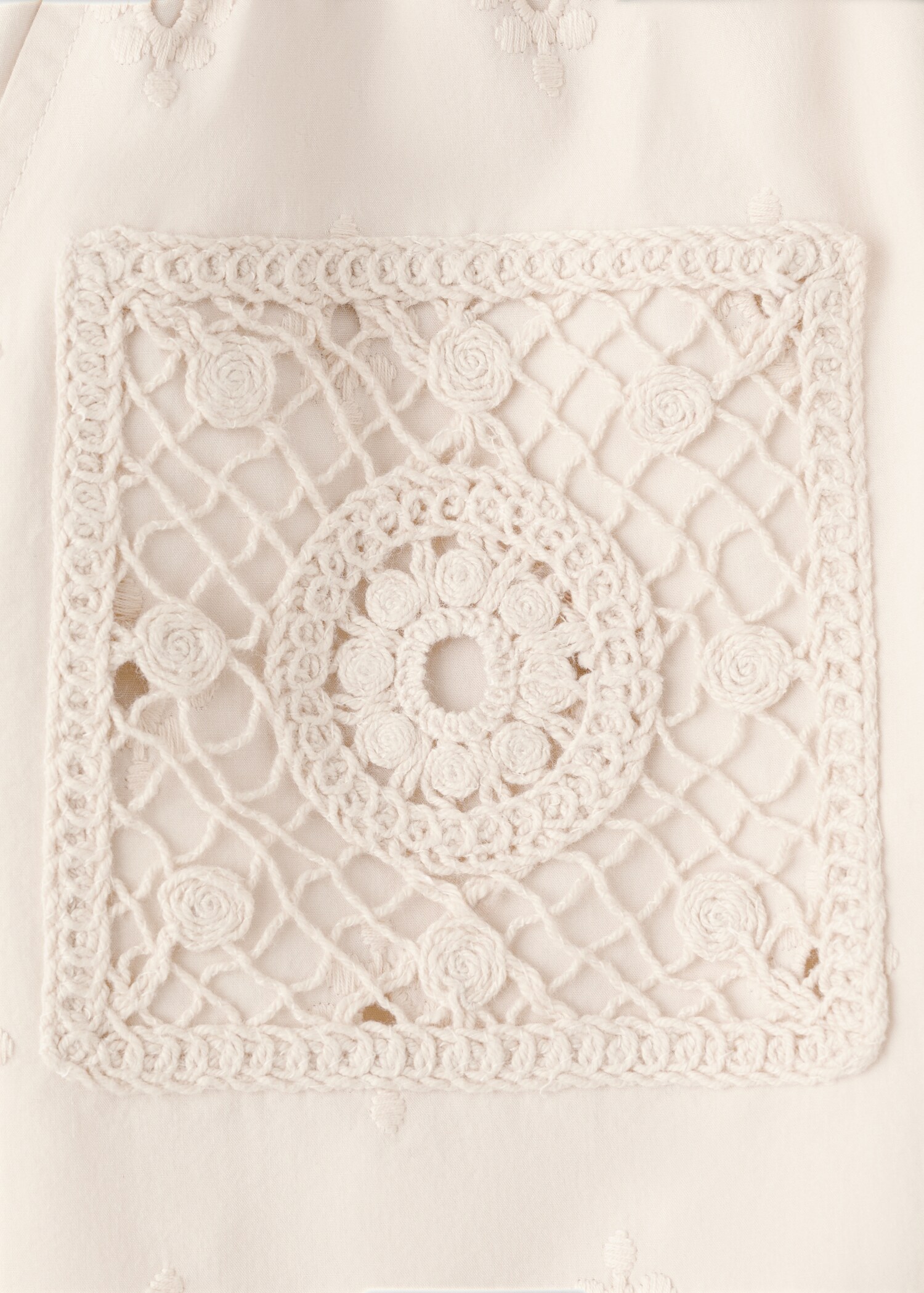 Embroidered straight-fit shorts - Details of the article 8