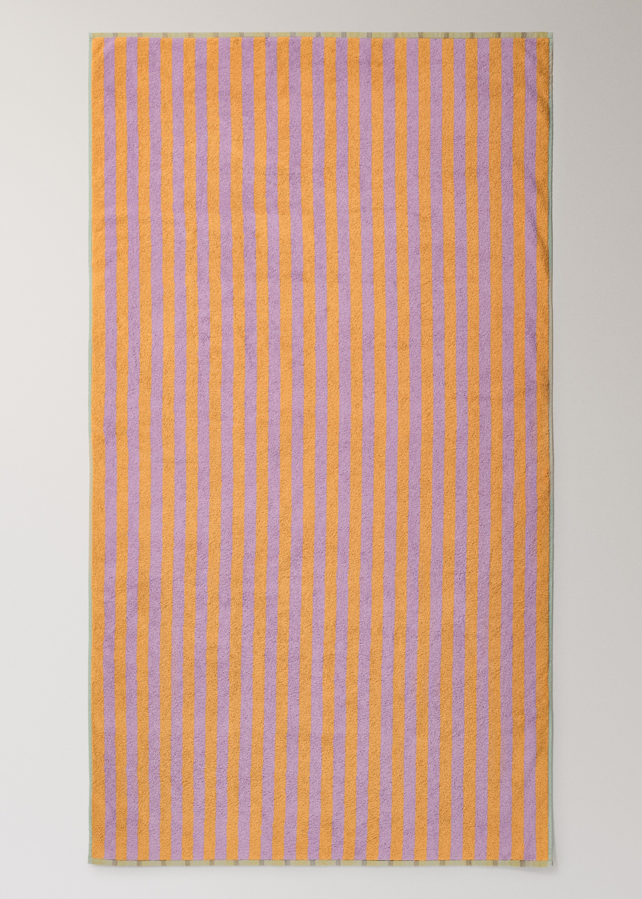 Reversible striped beach towel - Details of the article 4, Green Apple. Ref: 27066352-00.