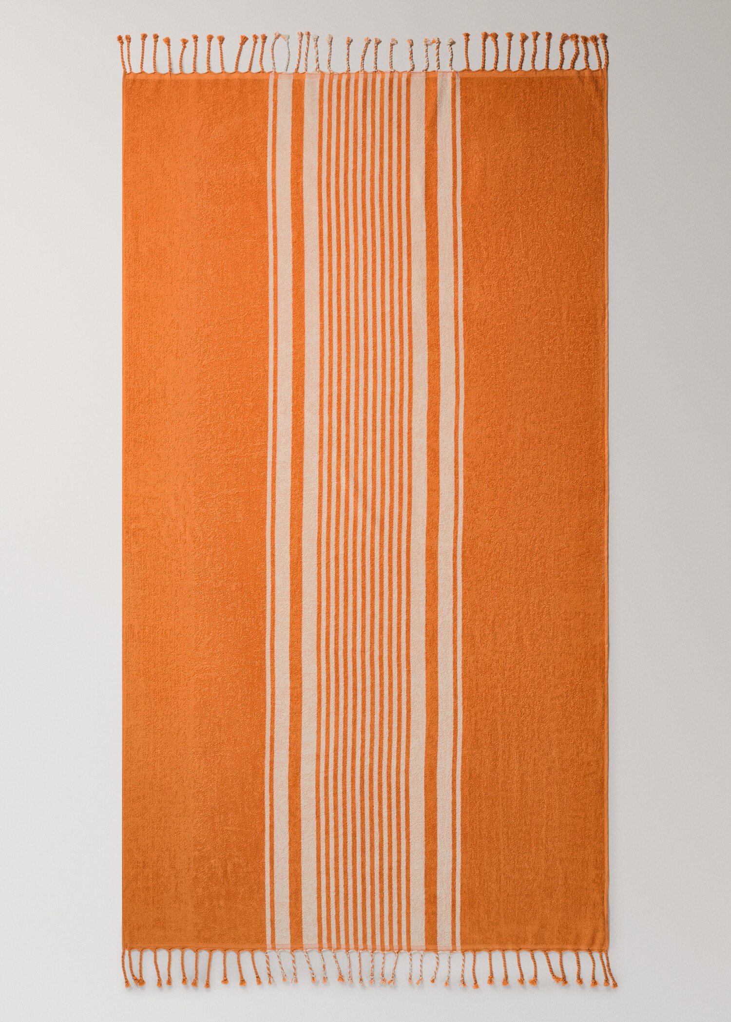 Striped beach towel with tassel detail - Details of the article 3