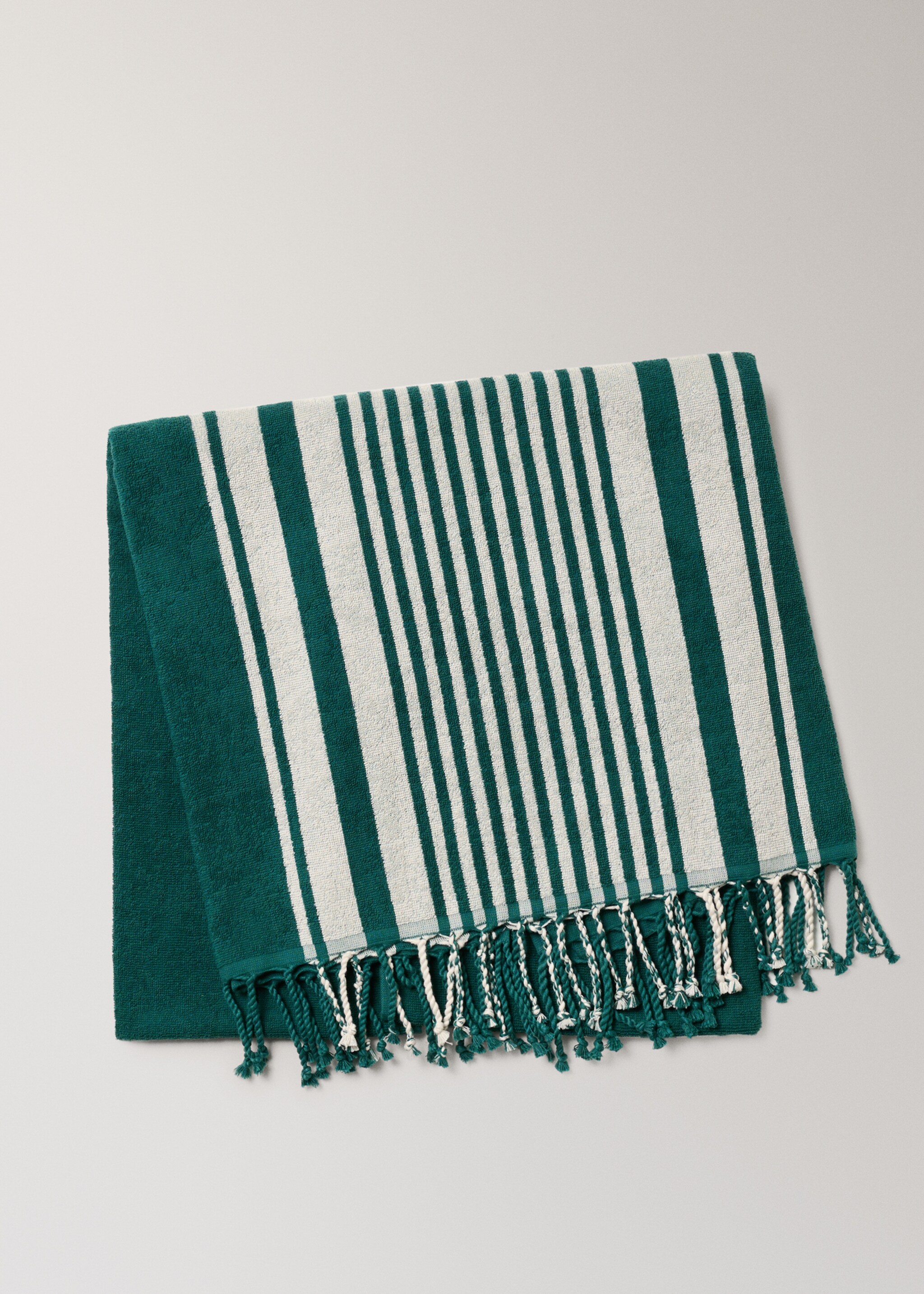 Striped beach towel with tassel detail - Article without model, Forest Green. Ref: 27066357-00.