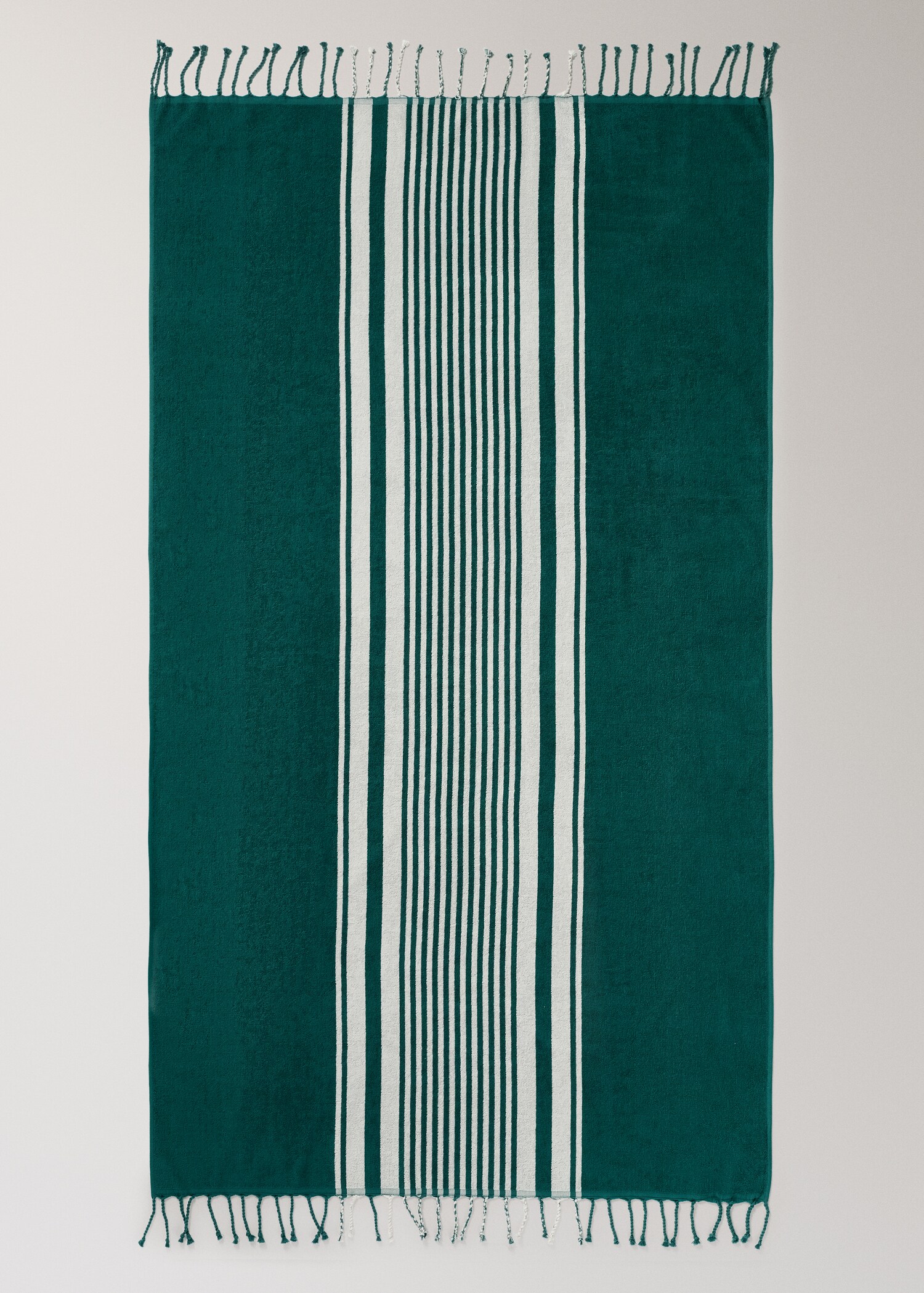 Striped beach towel with tassel detail - Details of the article 3