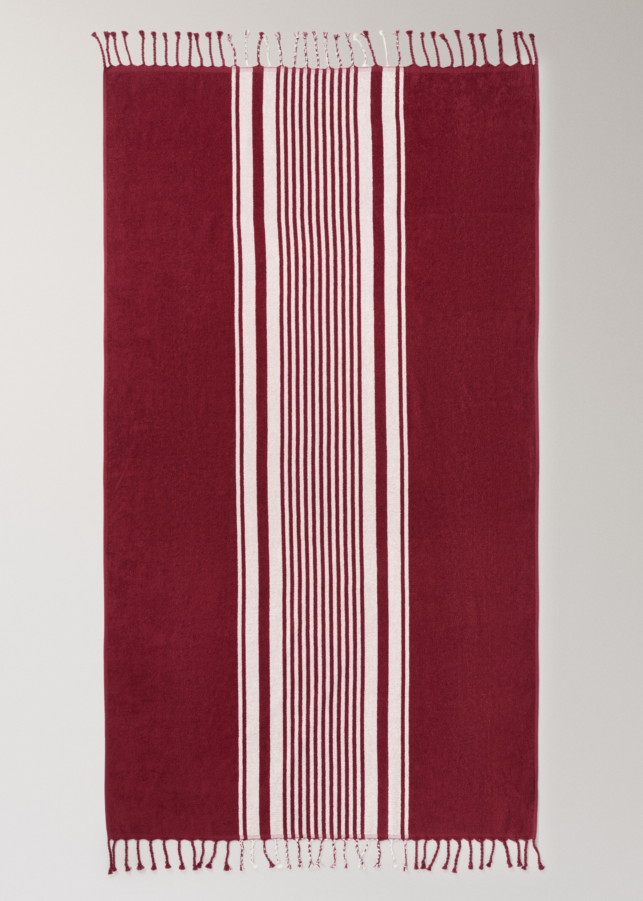 Striped beach towel with tassel detail - Details of the article 3, Maroon. Ref: 27066357-00.