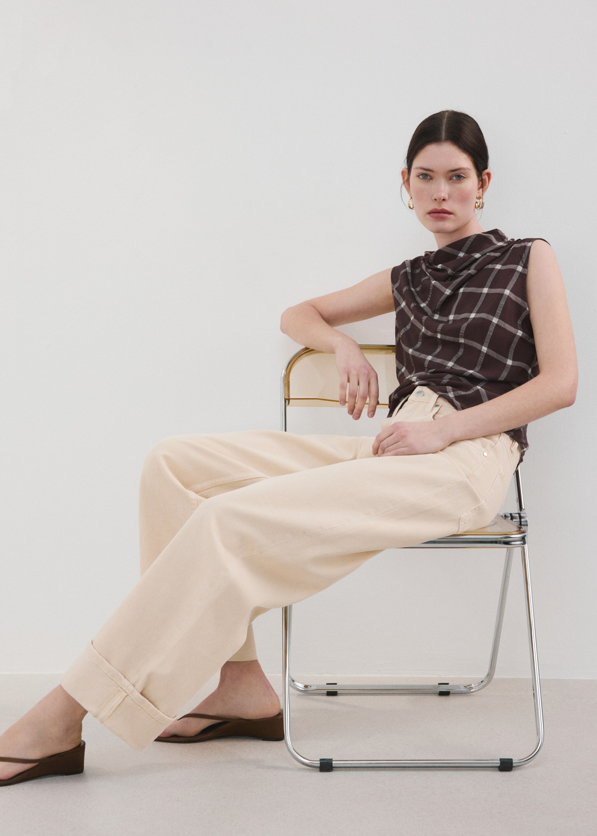 Top entallado cuello drapeado - Detalle del artículo 2, Burdeos. Ref: 27066361-00.