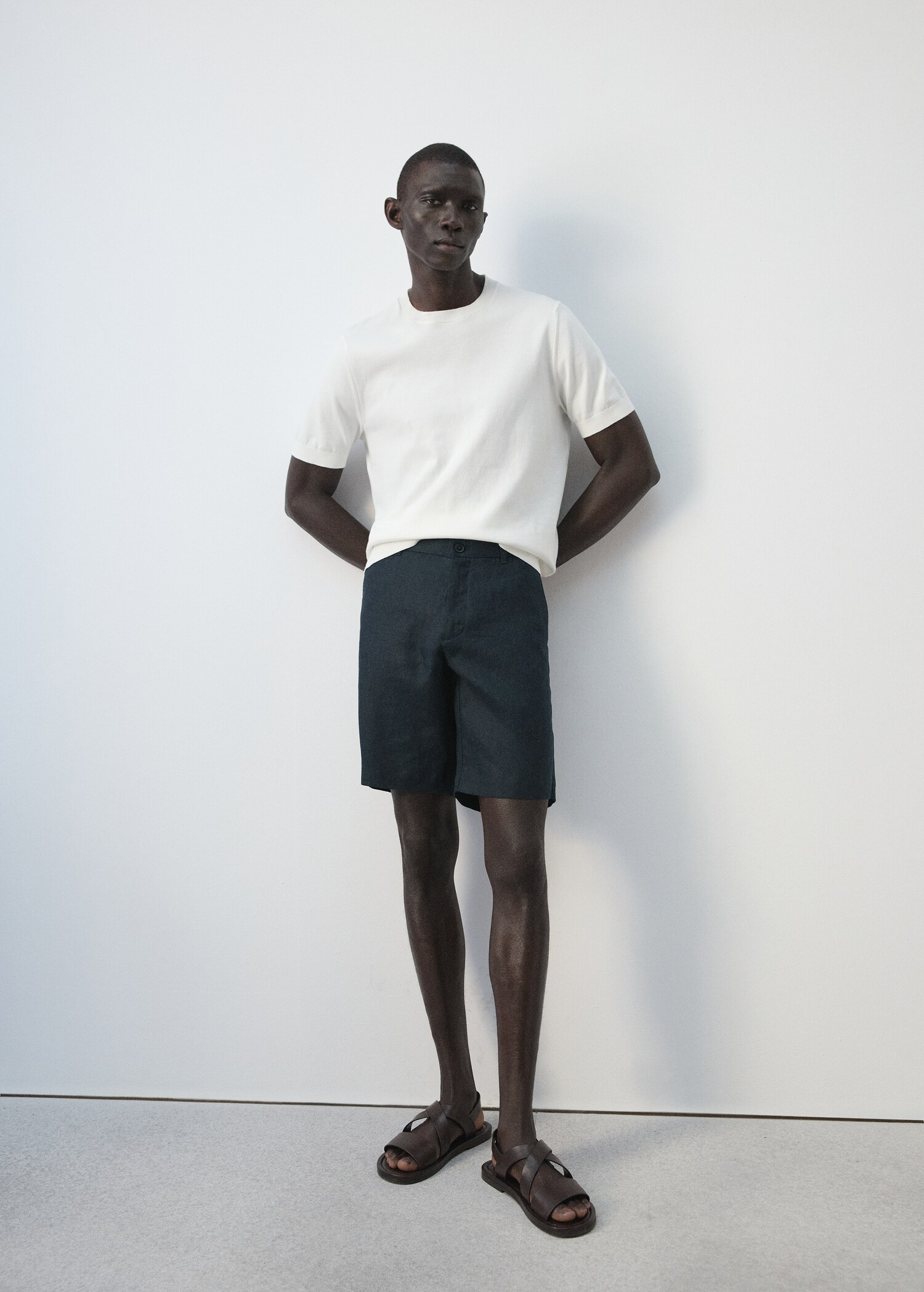 Βερμούδα slim fit 100% λινό - Λεπτομέρεια του προϊόντος 4