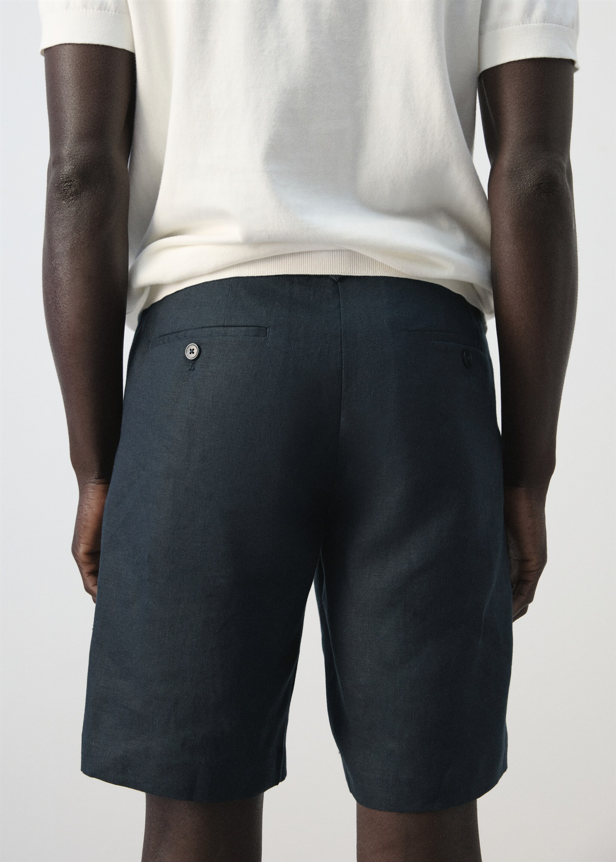 Βερμούδα slim fit 100% λινό - Λεπτομέρεια του προϊόντος 6, Ναυτικό Μπλε . Ref: 27066709-00.