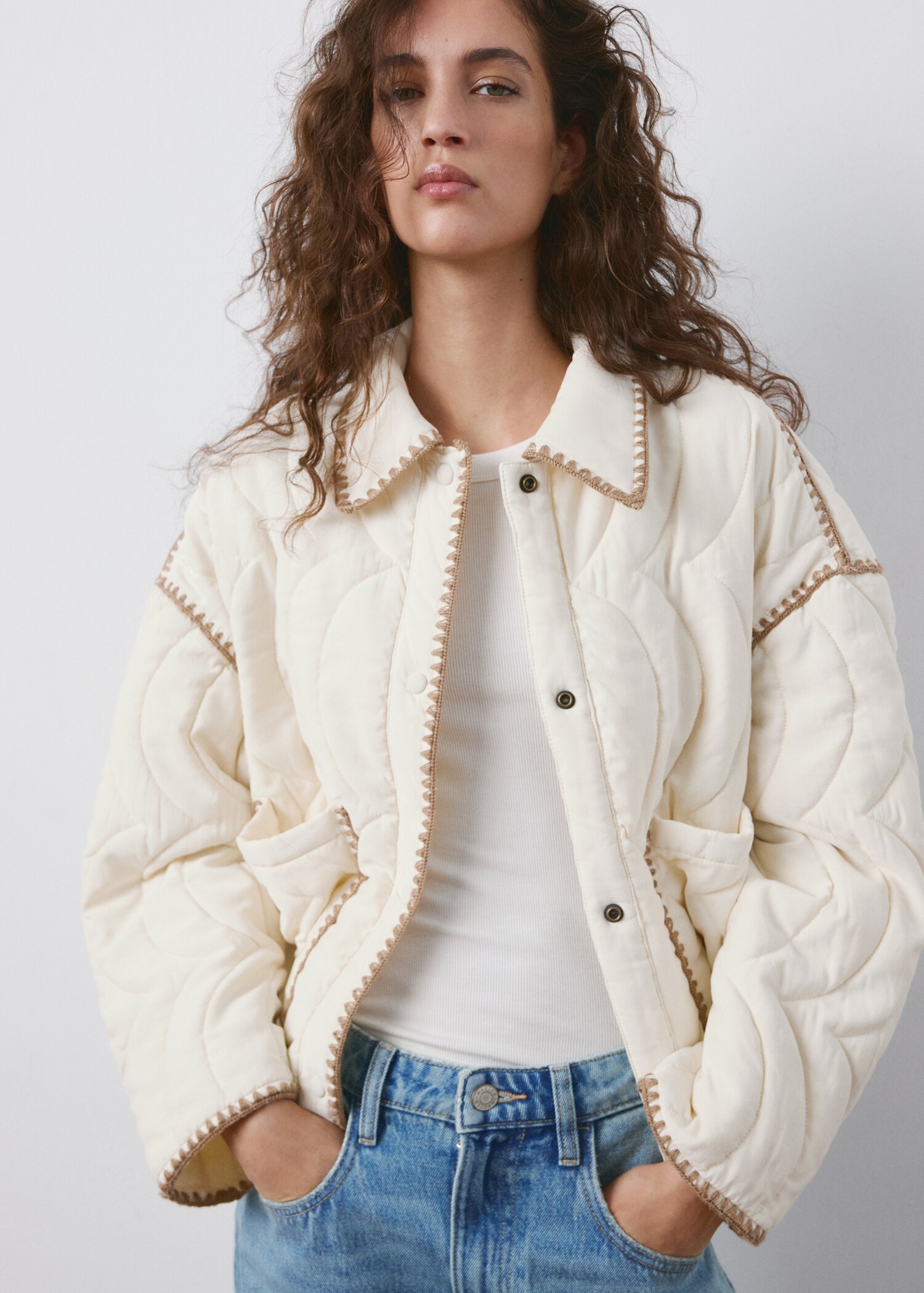 Contrast piping quilted jacket - Medium plane