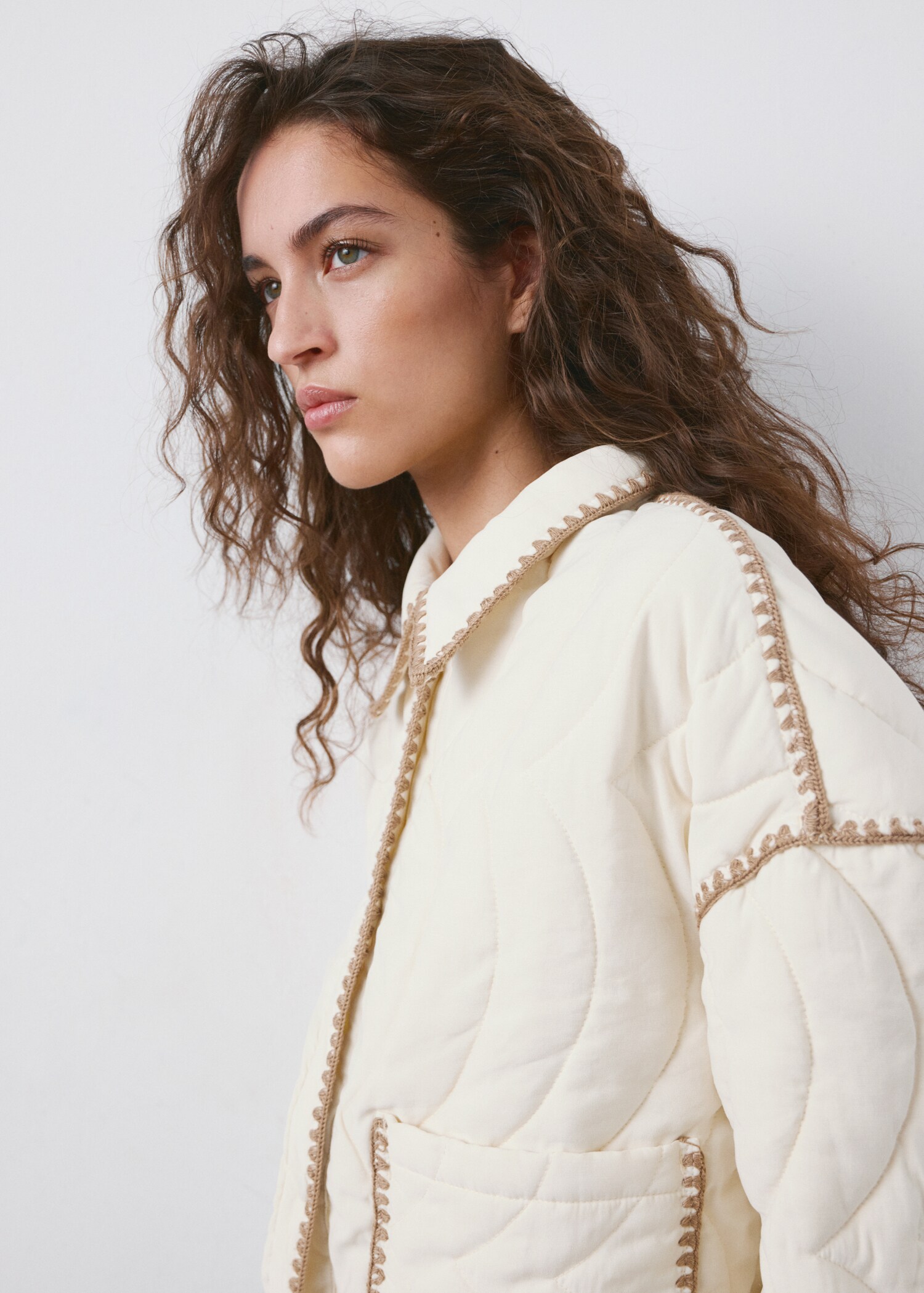 Contrast piping quilted jacket - Details of the article 1