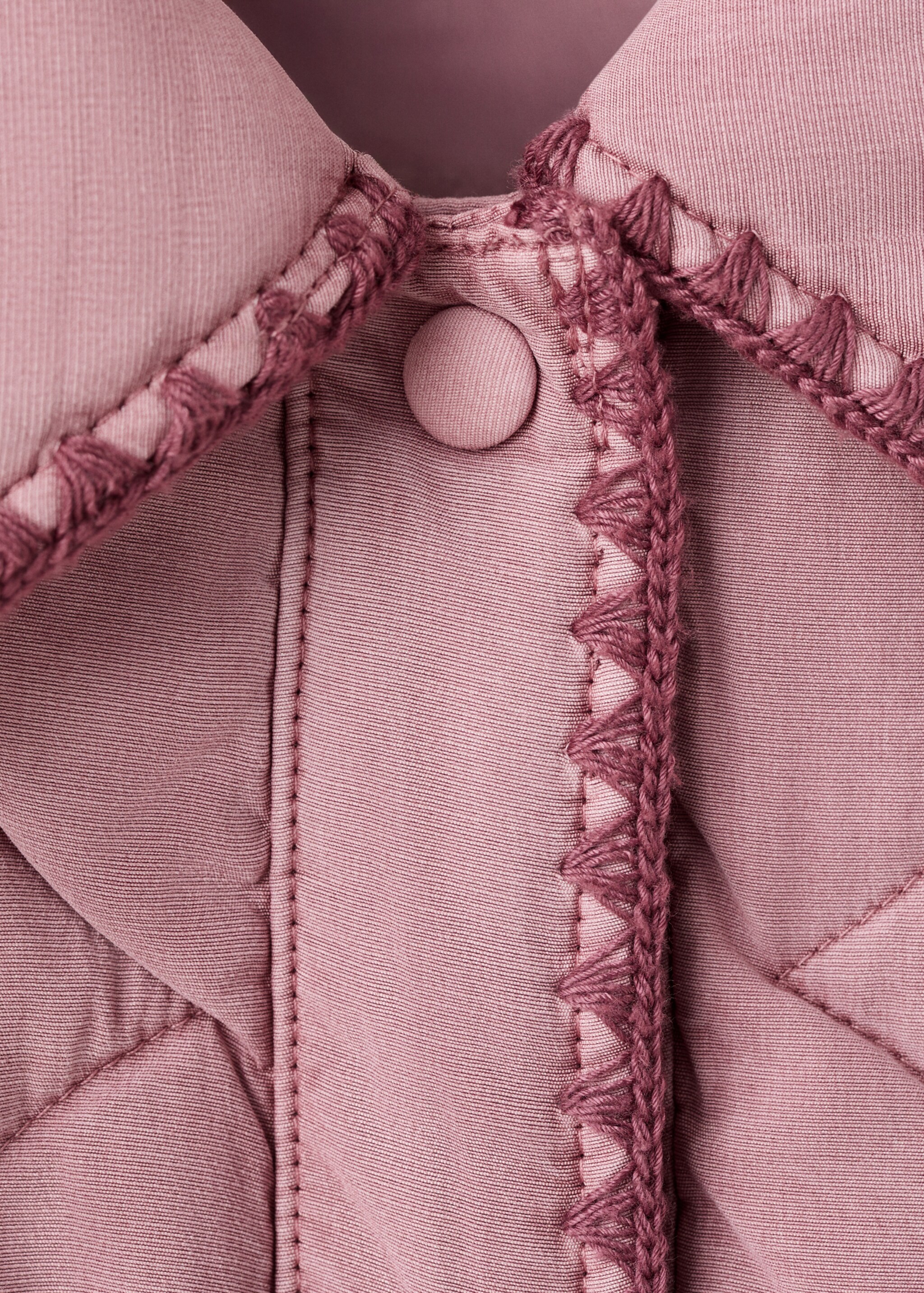 Chaqueta acolchada ribetes contraste - Detalle del artículo 8, Rosa. Ref: 27066713-00.