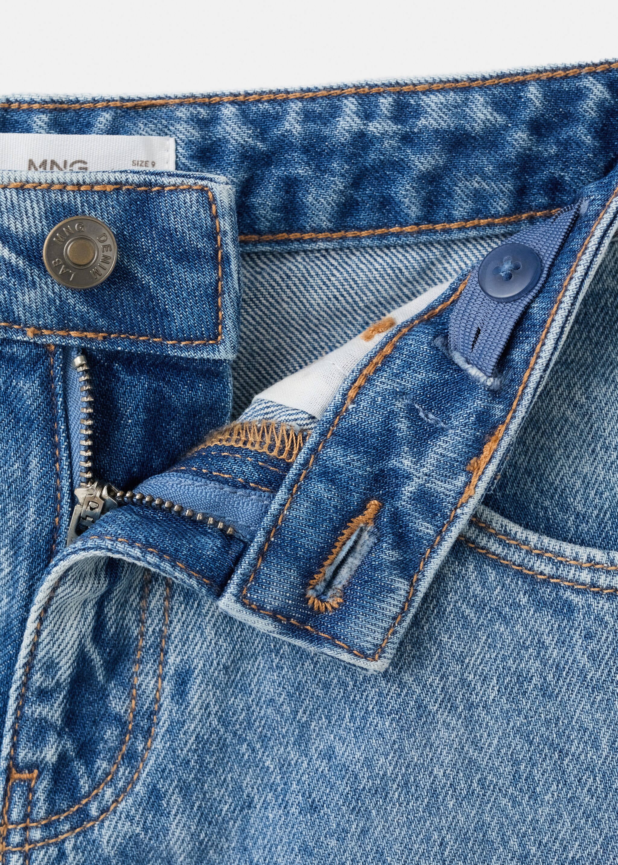 Baggy denim bermudas - Details of the article 8, Medium Blue. Ref: 27066732-00.