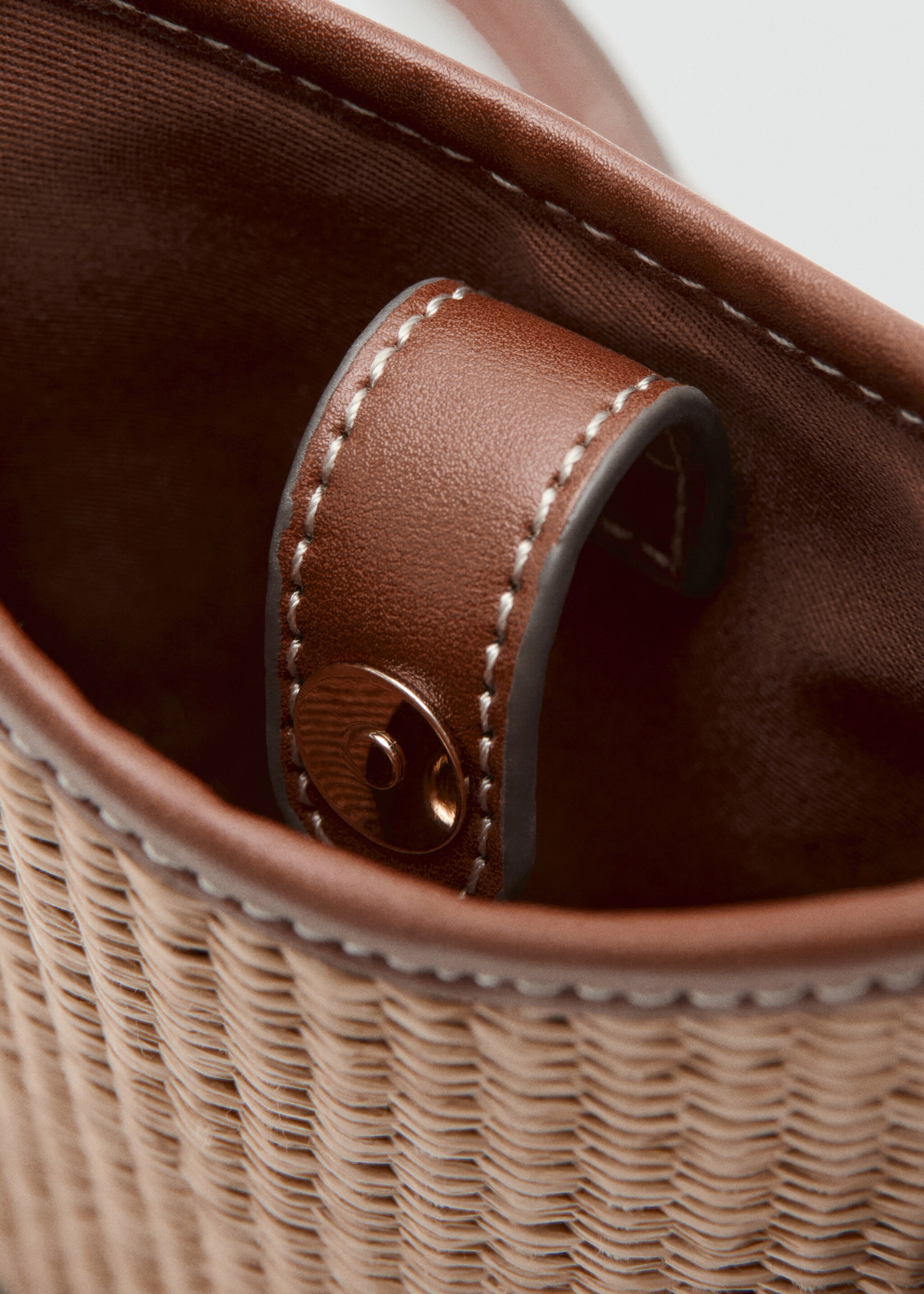 Funda móvil bandolera - Detalle del artículo 1, Beige. Ref: 27066747-00.