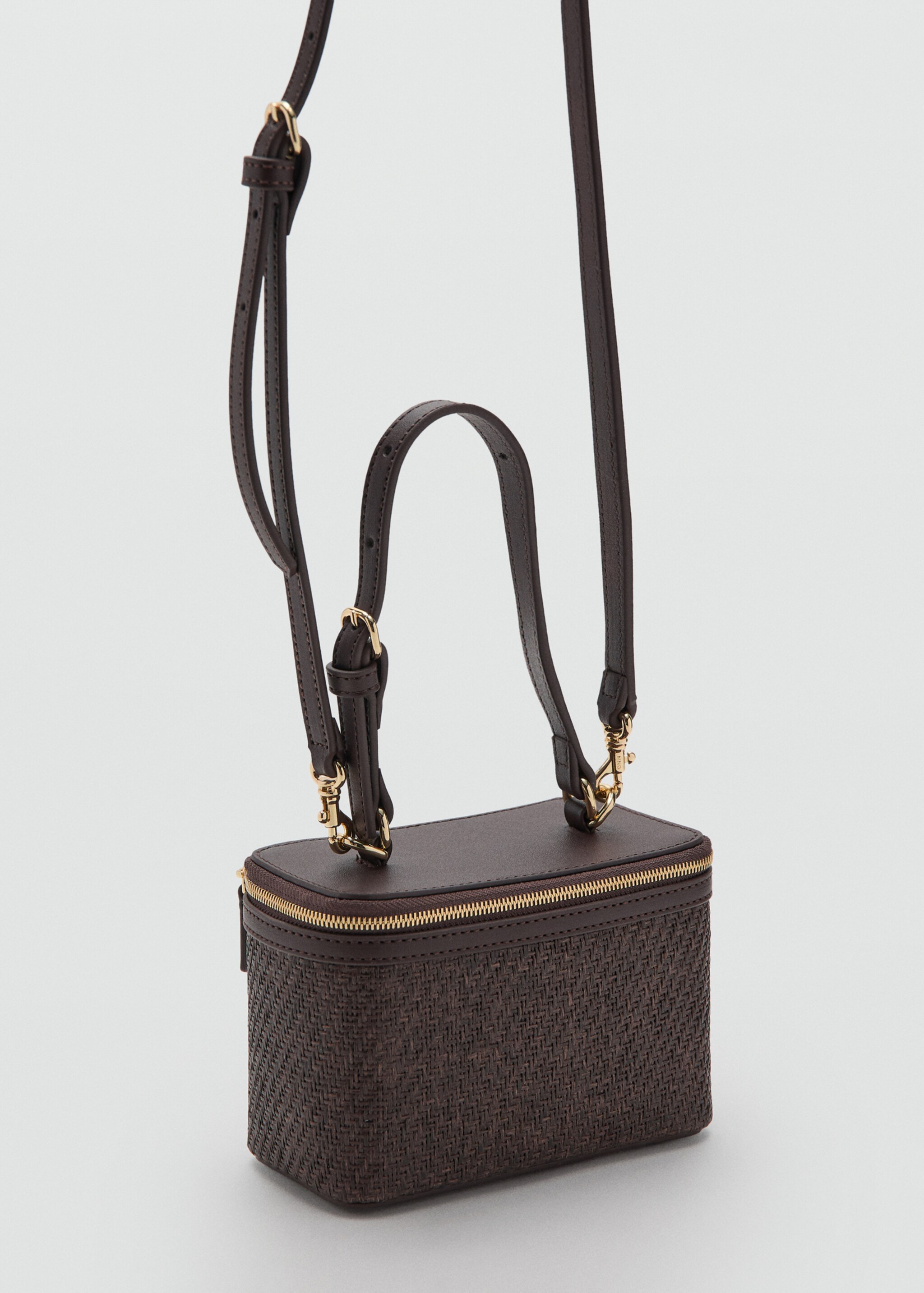 Несессер из натурального волокна на молнии - Средний план, Шоколадный. Ref: 27066748-00.