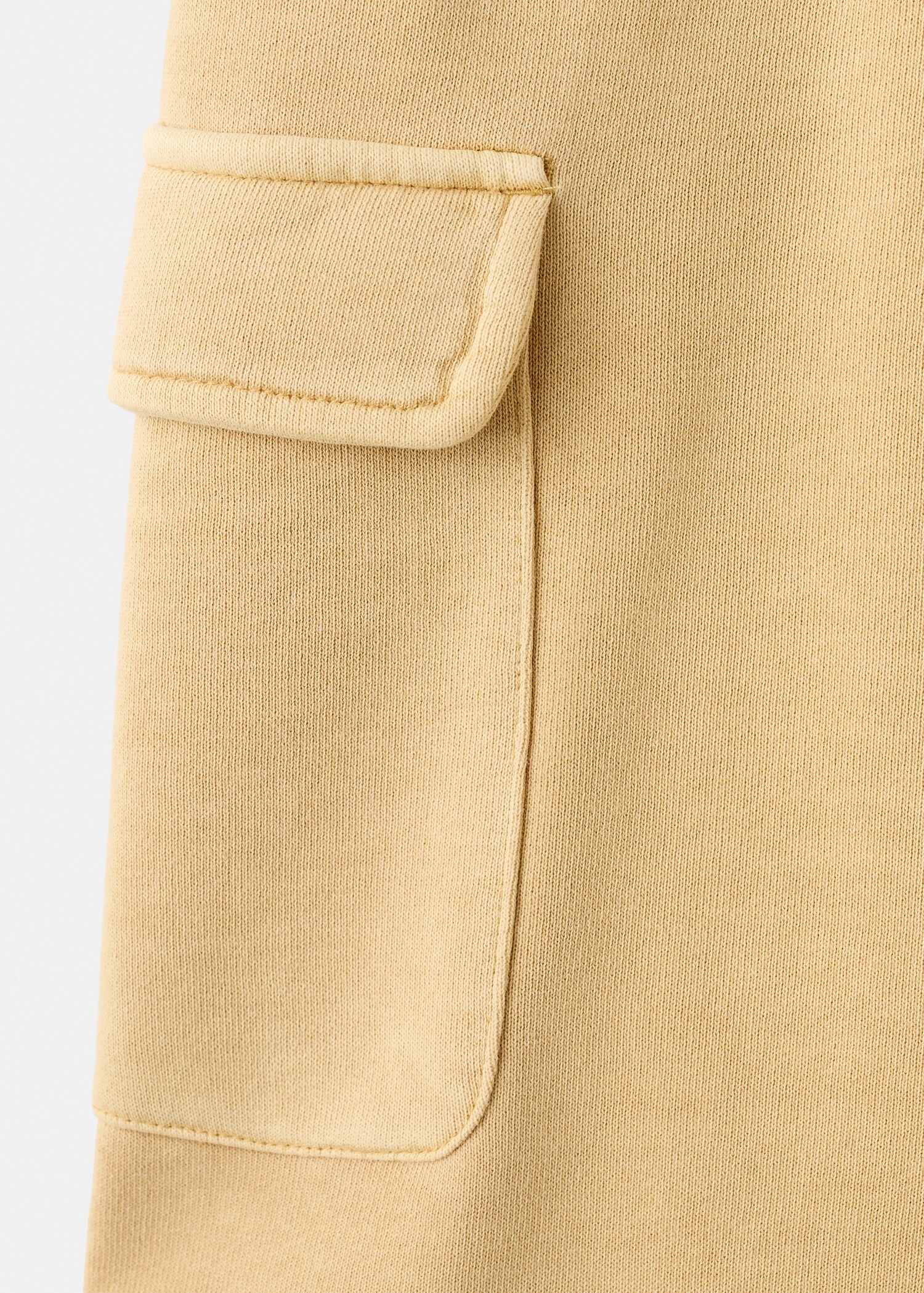 Drawstring cargo Bermuda shorts - Details of the article 8