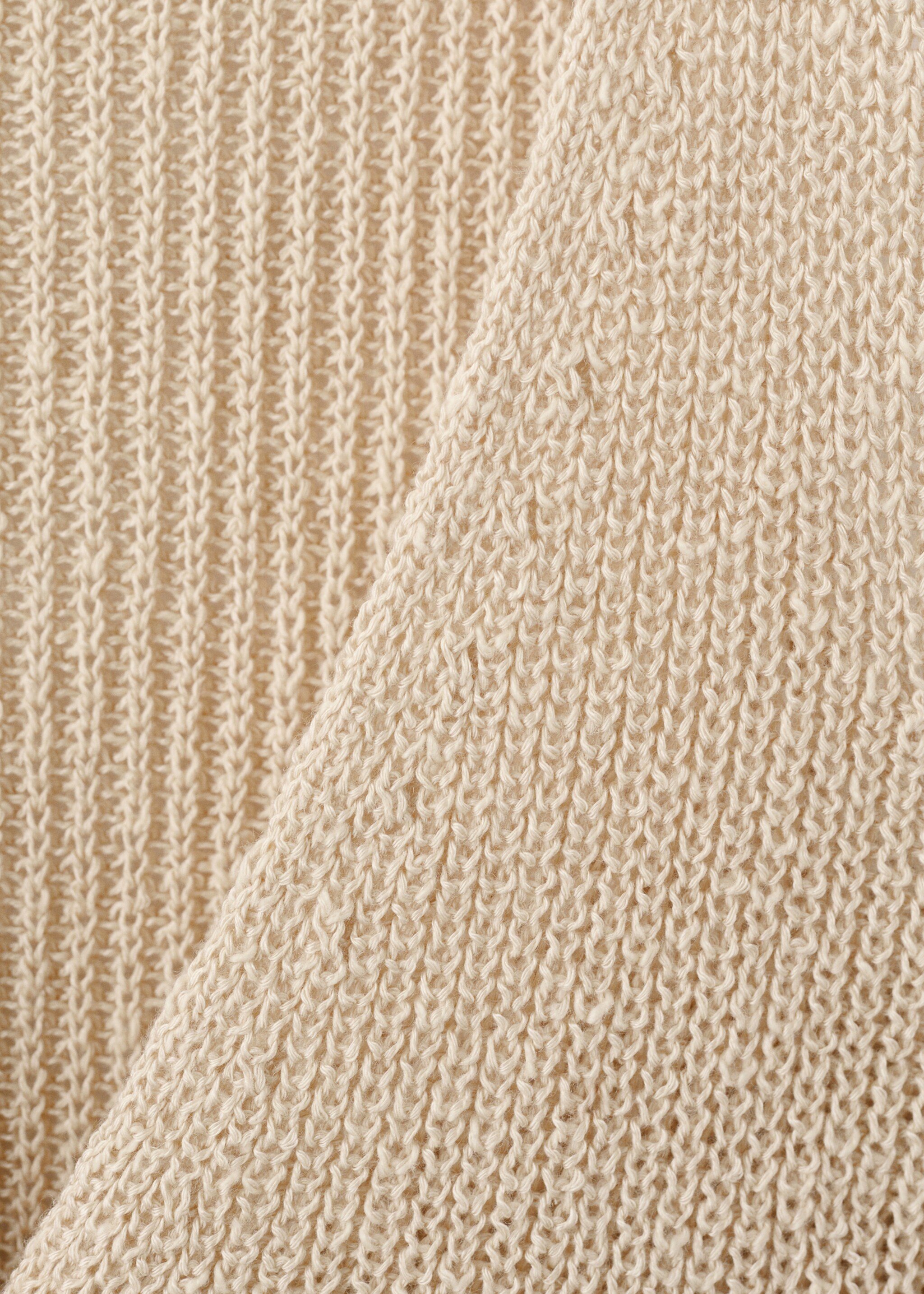 Openwork knitted waistcoat - Details of the article 0, Sand. Ref: 27067137-00.