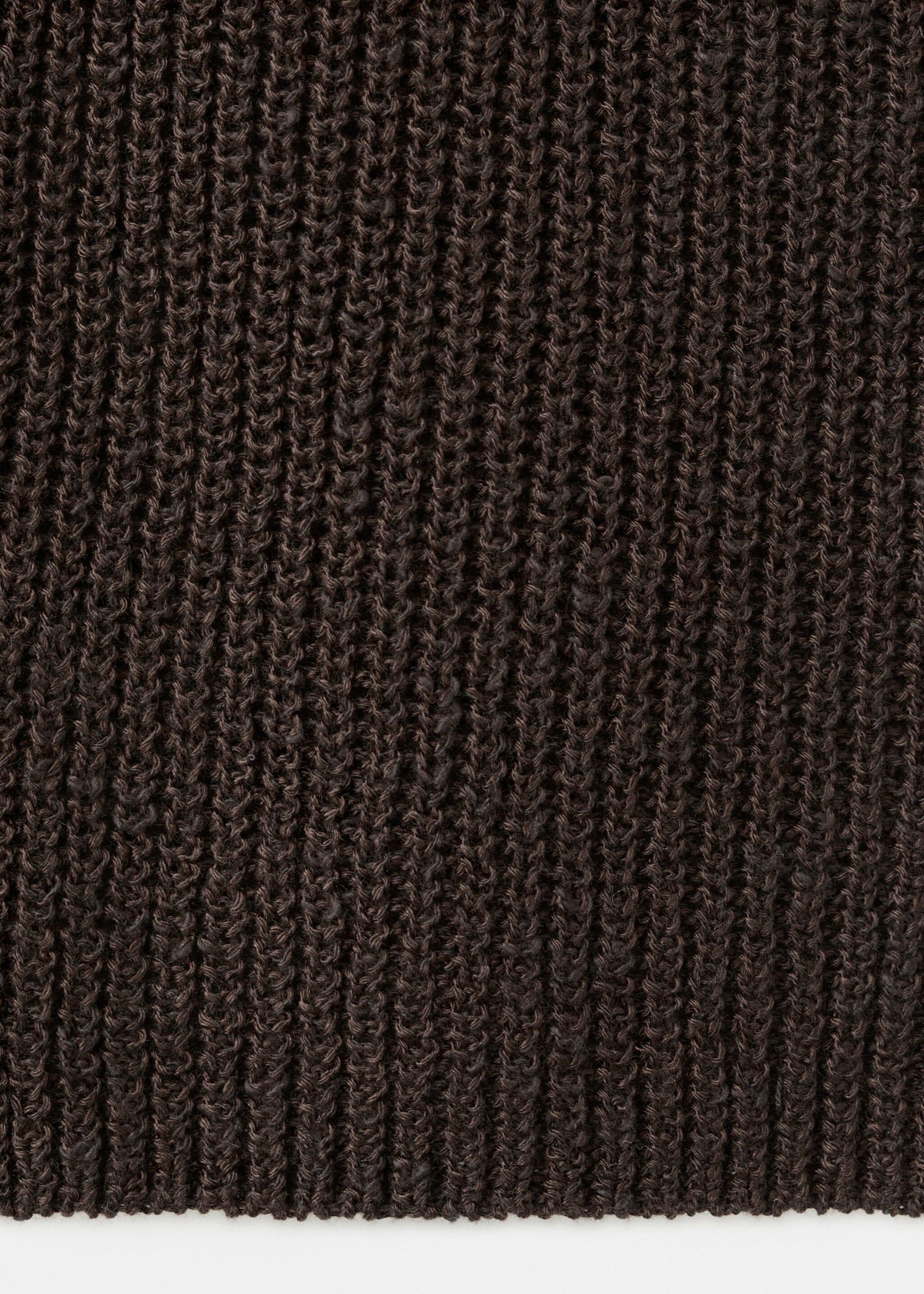Openwork knitted waistcoat - Details of the article 0, Chocolate. Ref: 27067137-00.