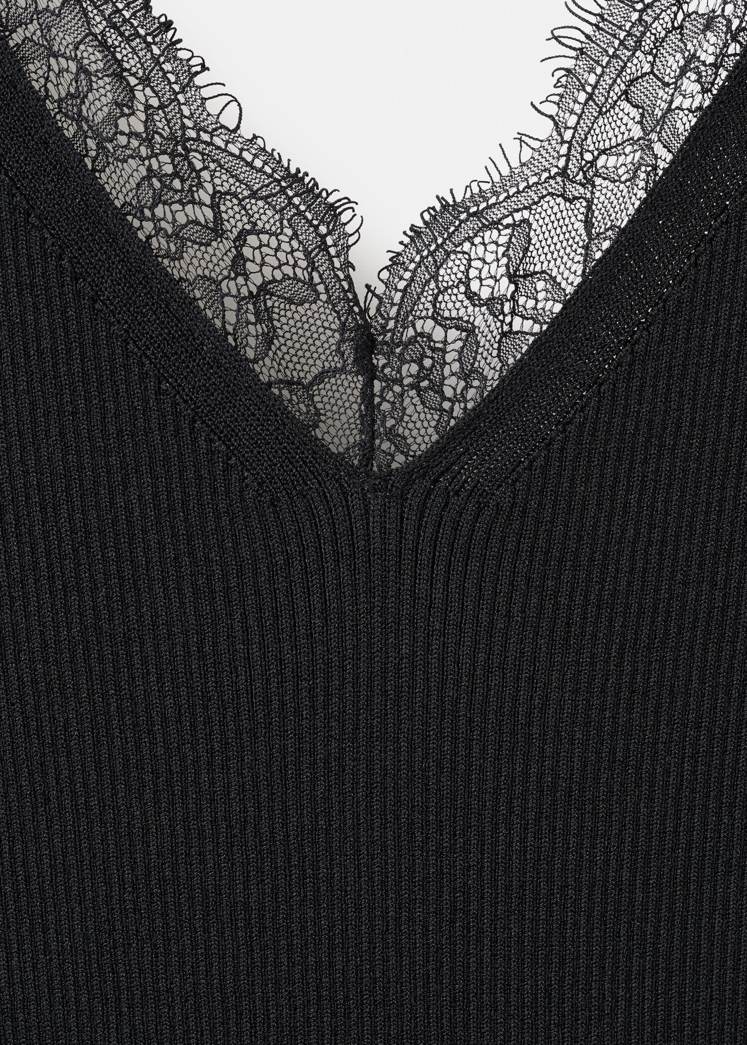 Asymmetrisk slipklänning - Detaljer om artikeln 8