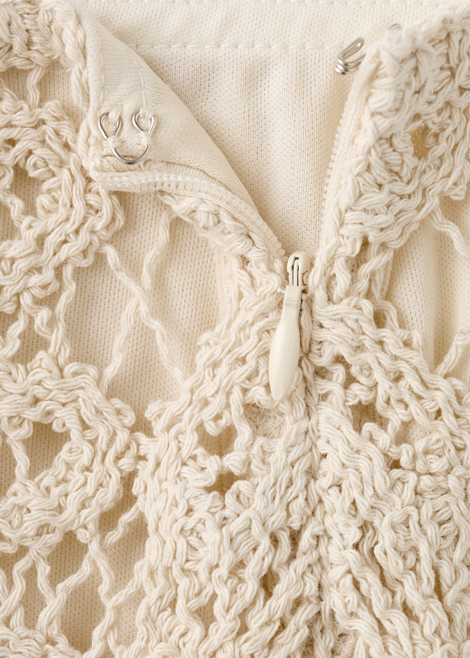 Openwork knitted skirt - Details of the article 8