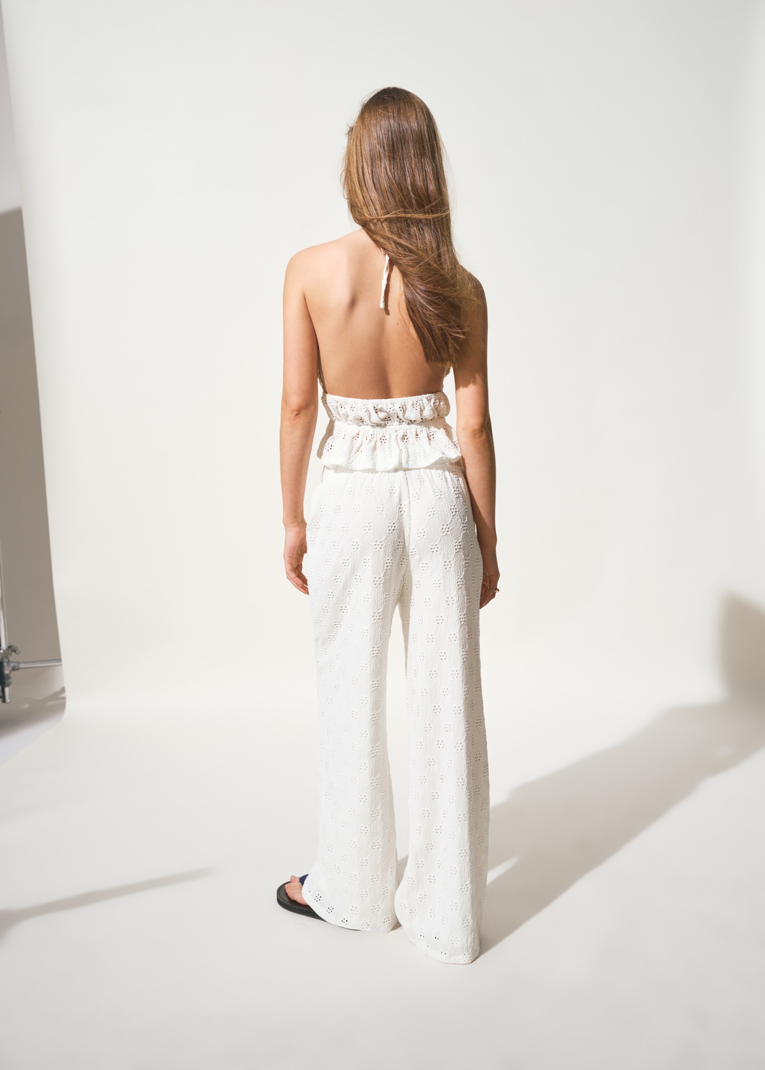 Pantalon droit détails brodés - Verso de l’article