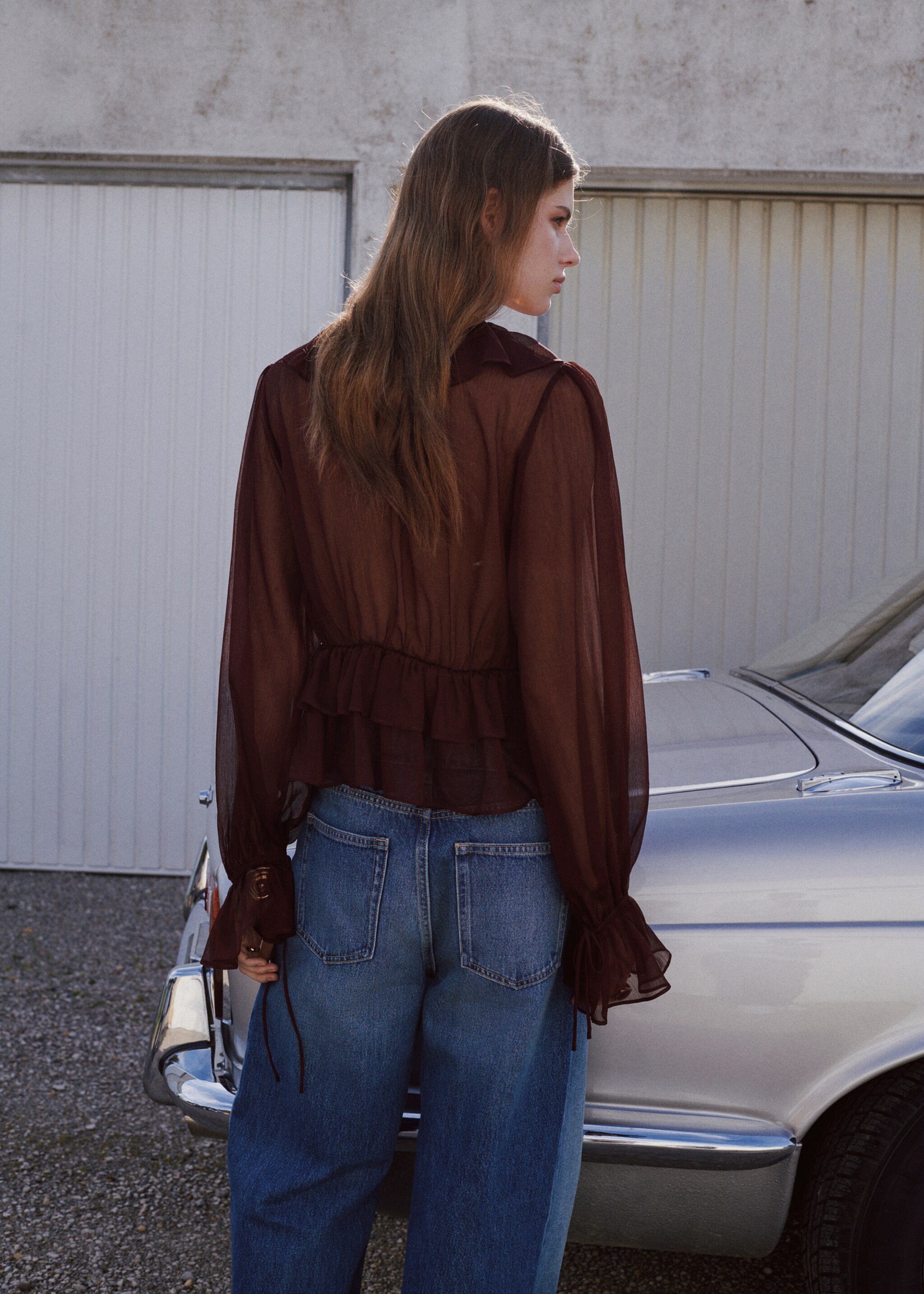 Fluid ruffled blouse - Reverse of the article, Chocolate. Ref: 27067160-00.