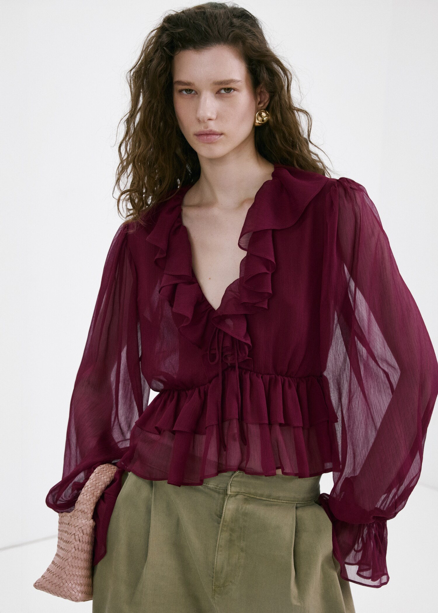 Fluid ruffled blouse - Medium plane