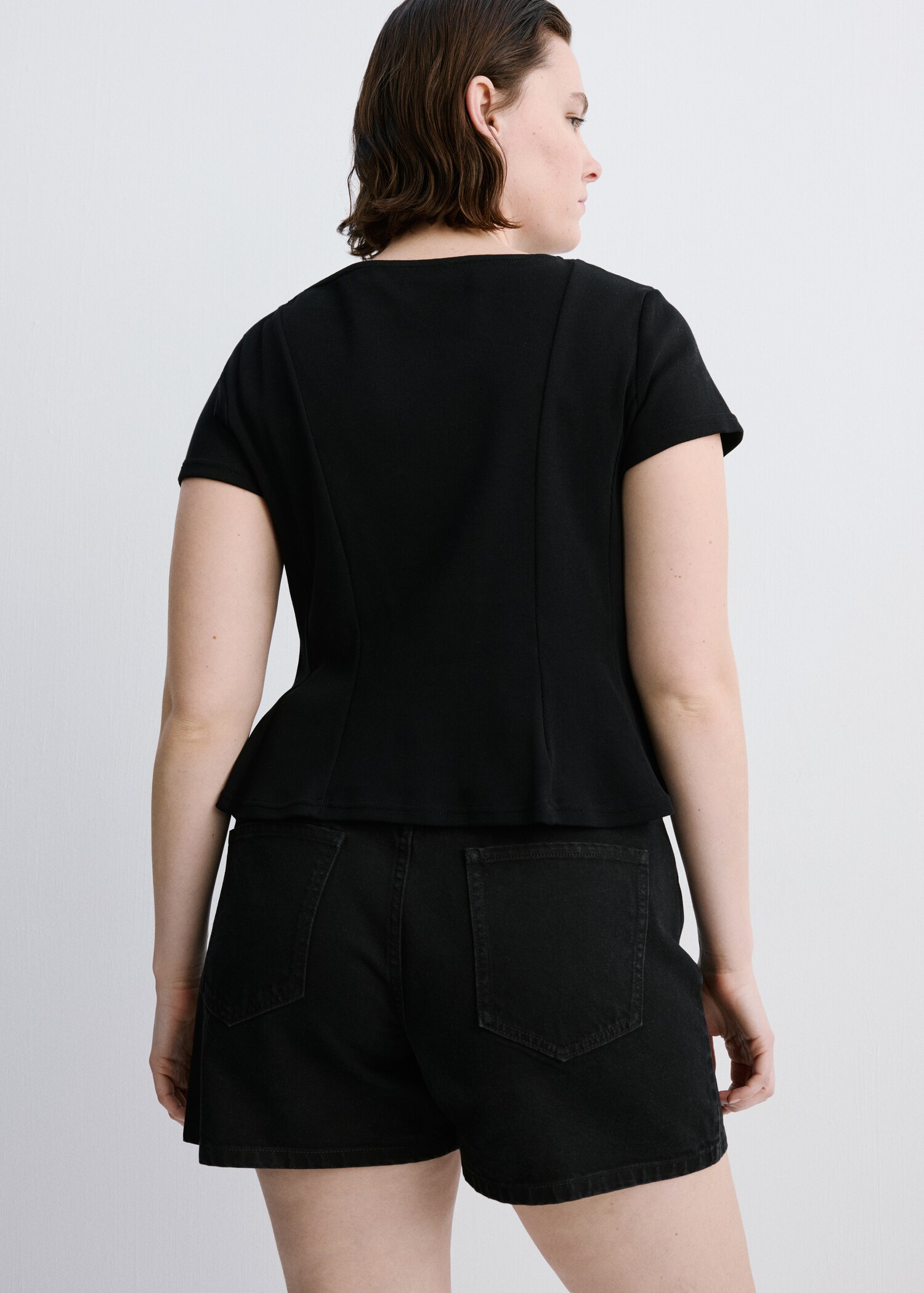 Straight-leg mid-rise denim shorts - Details of the article 4