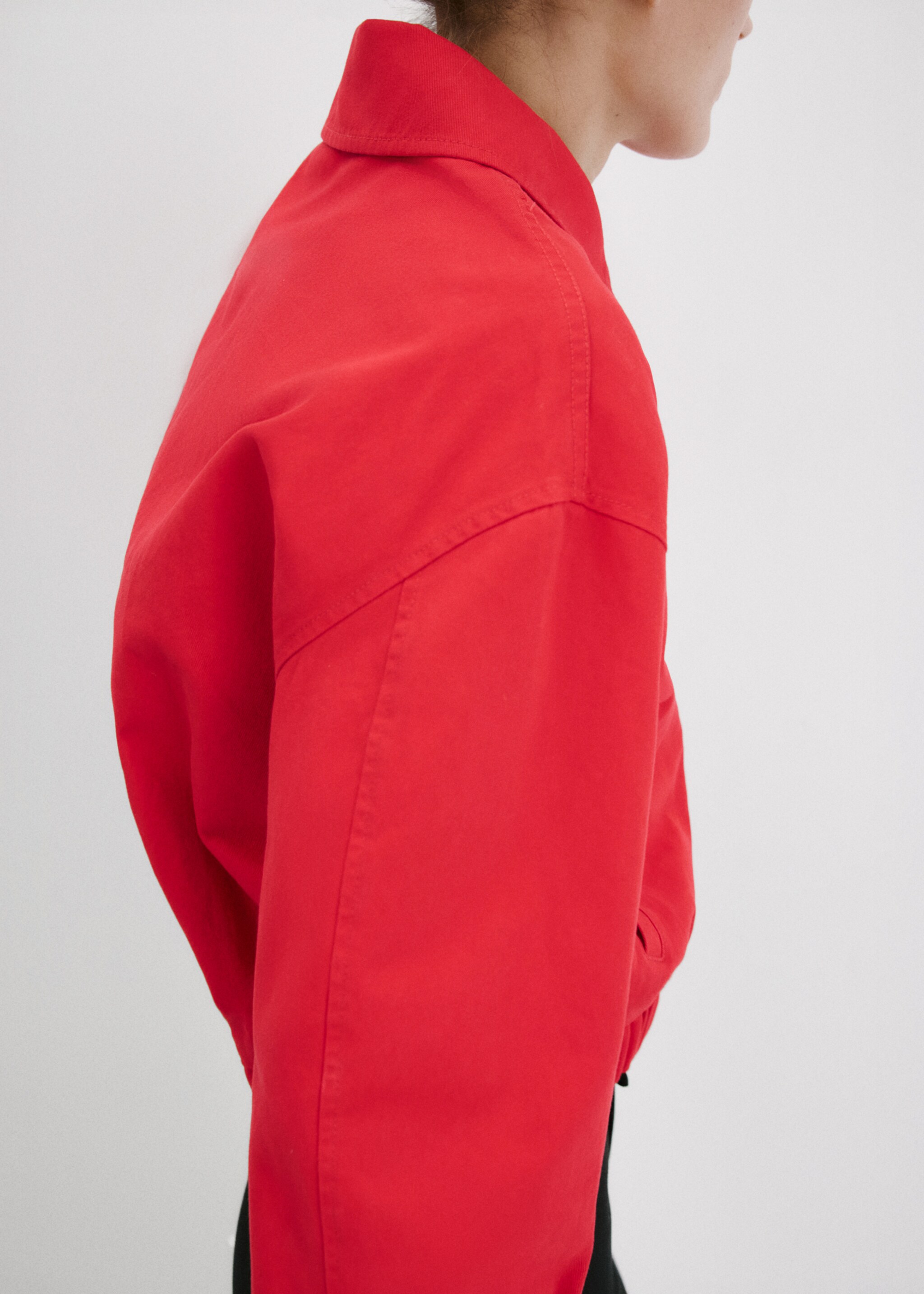 Bomber jacket with shirt collar - Details of the article 1, Red. Ref: 27067162-00.