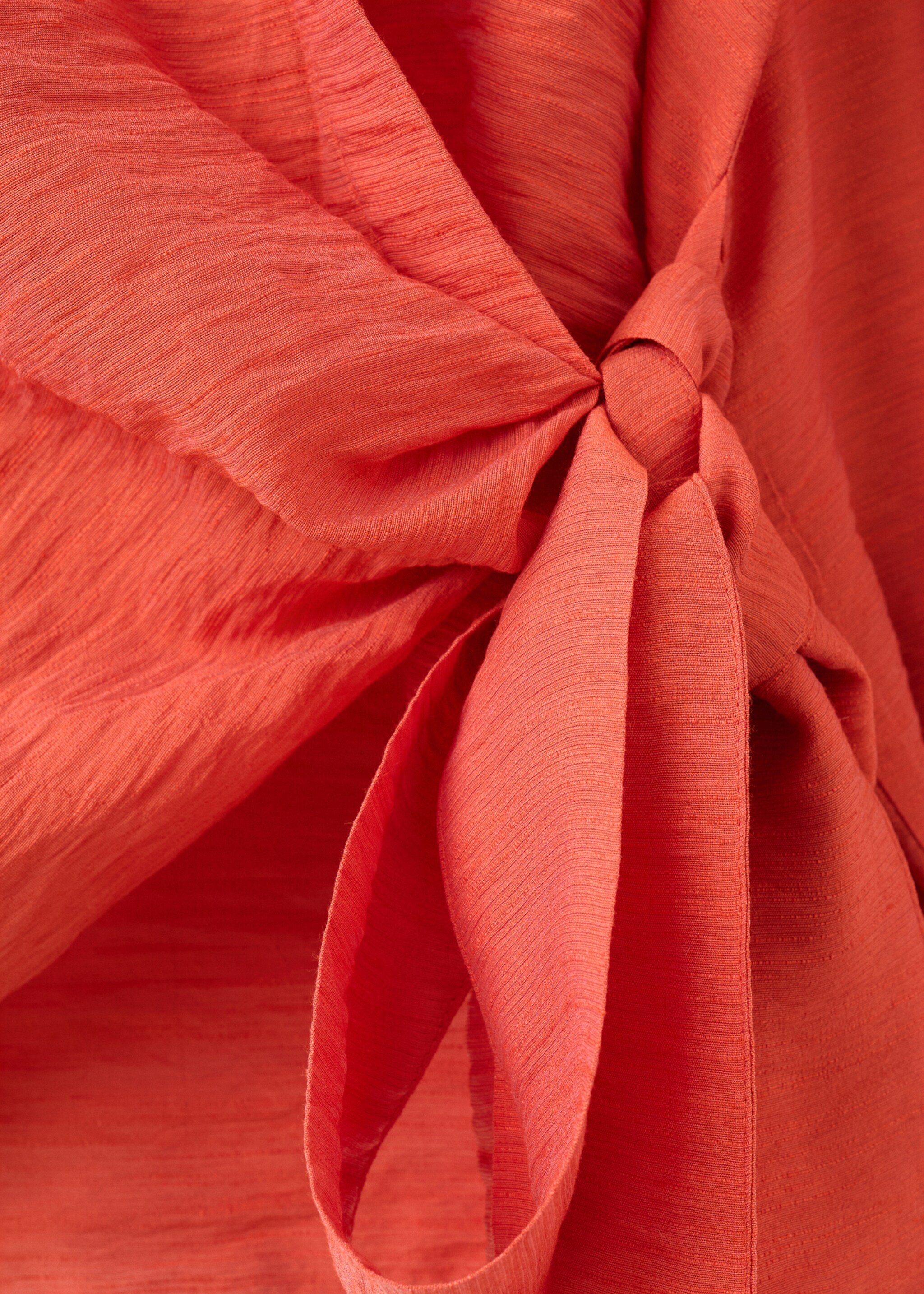 Camisa detall llaç - Detall de l'article 8, Vermell. Ref: 27067165-00.