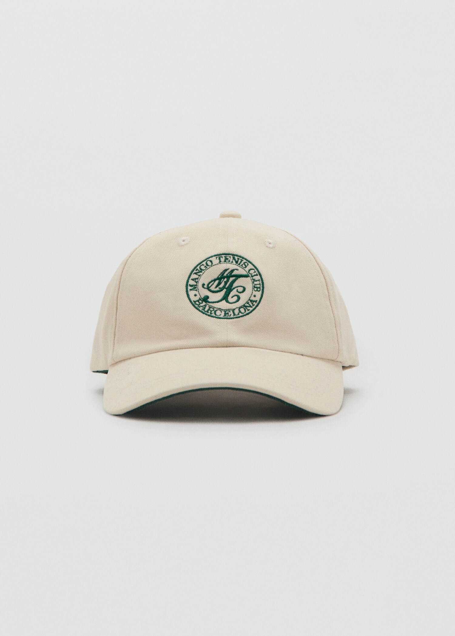 Cap with embroidered logo - Medium plane